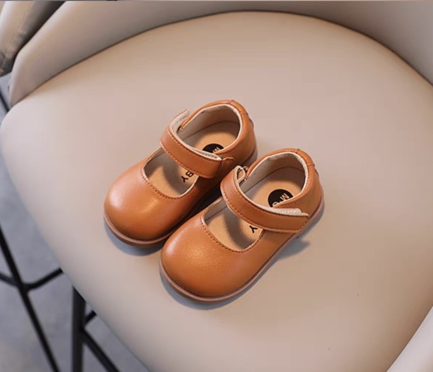 V561 - Giày MG Baby mũi tròn trơn 4 màu BG size 21-30