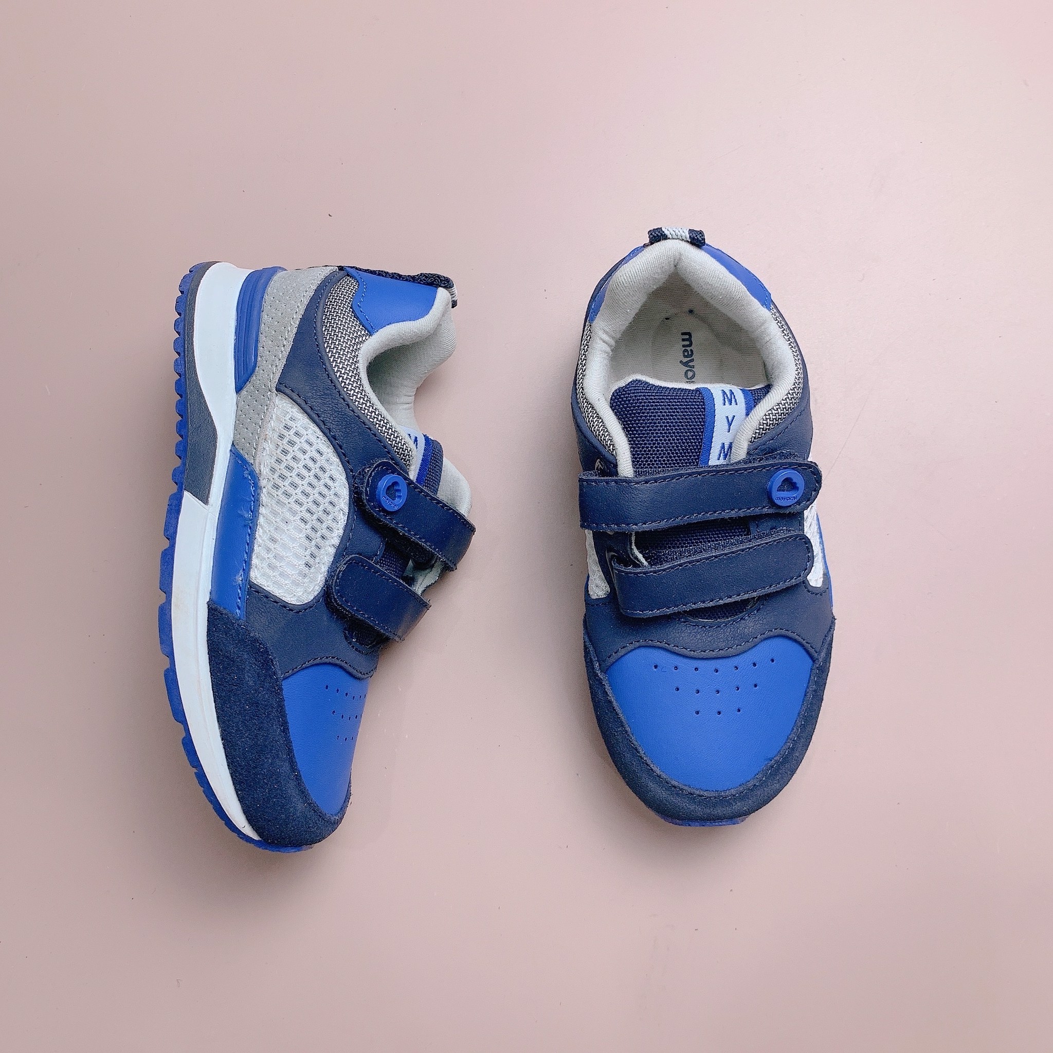 Giày thể thao Mayoral màu navy phối xanh blue