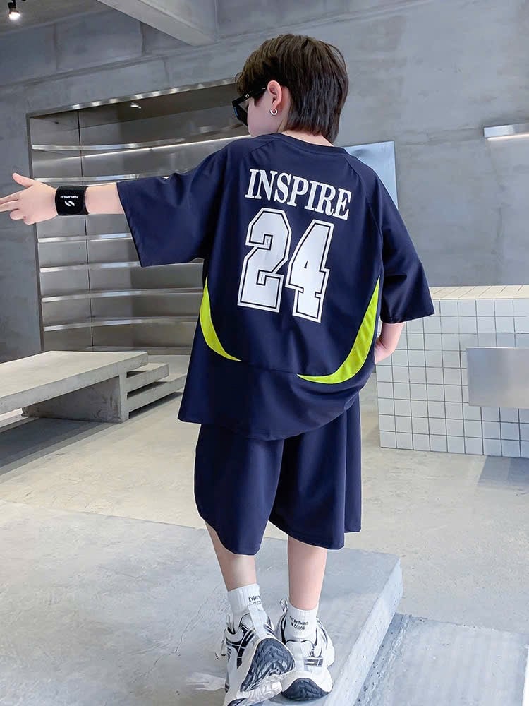 Bộ thể thao QC UNIQUE 2 màu trắng/navy bé trai size 110-170