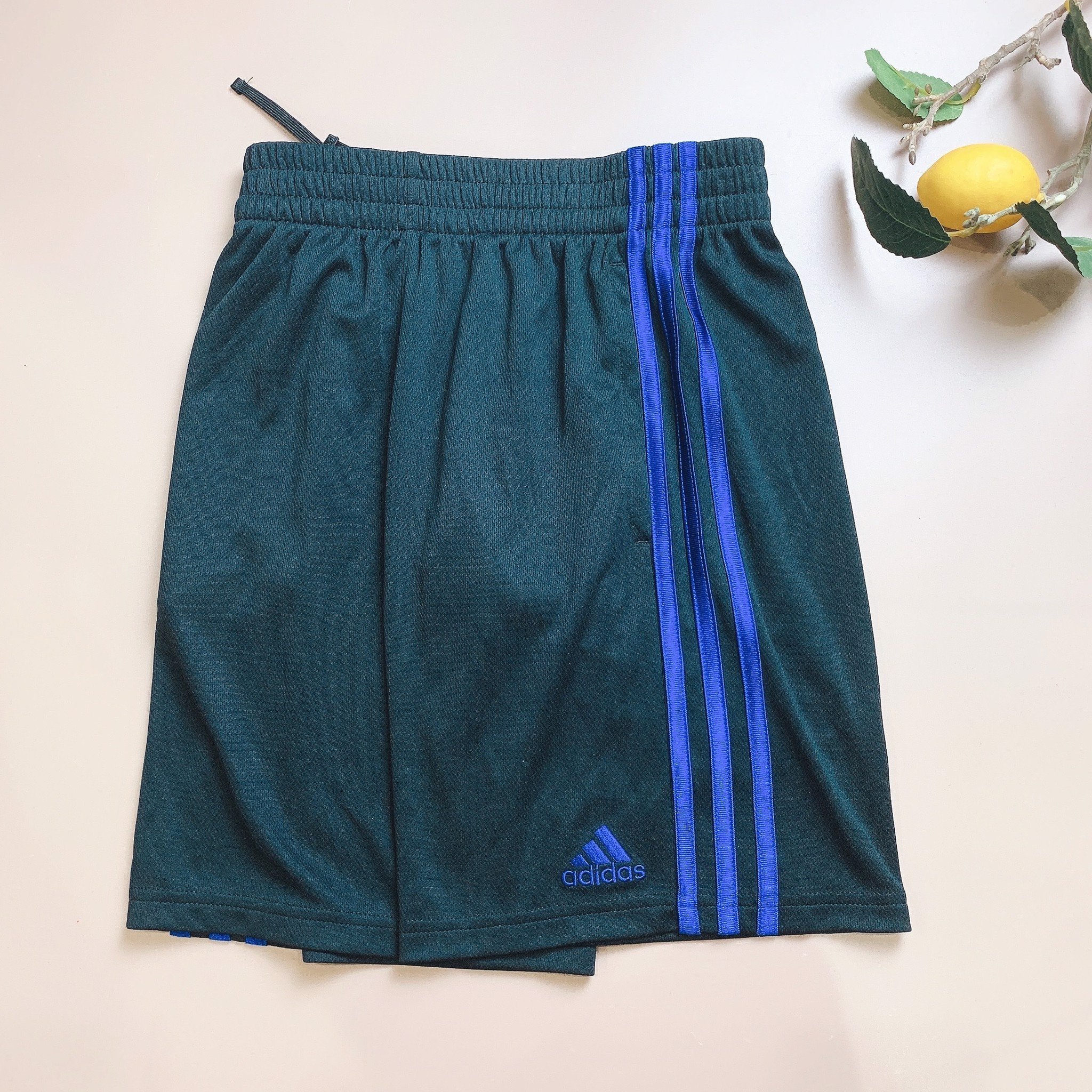 Quần thể thao Adidas sọc hông - gấu thêu chữ + logo 3 sọc