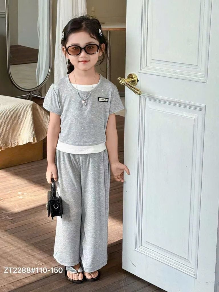 ZT2288 - Set bộ QC thun tăm MiuMiu màu ghi áo nhún eo + quần suông bé gái size 110-150