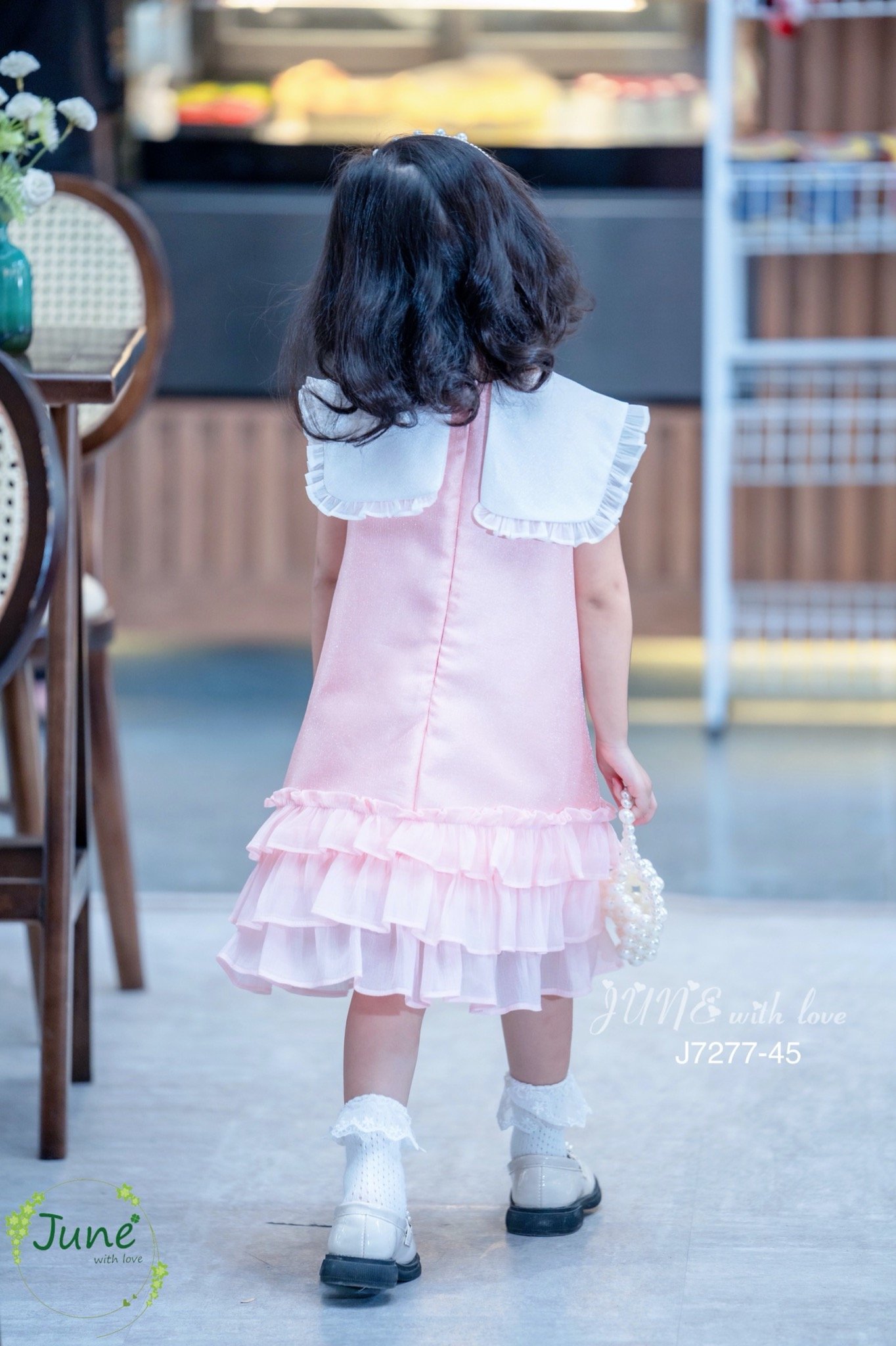 Váy dự tiệc sát nách June màu hồng cam đào nhũ phối cổ trắng đính nơ size 1 - 10y