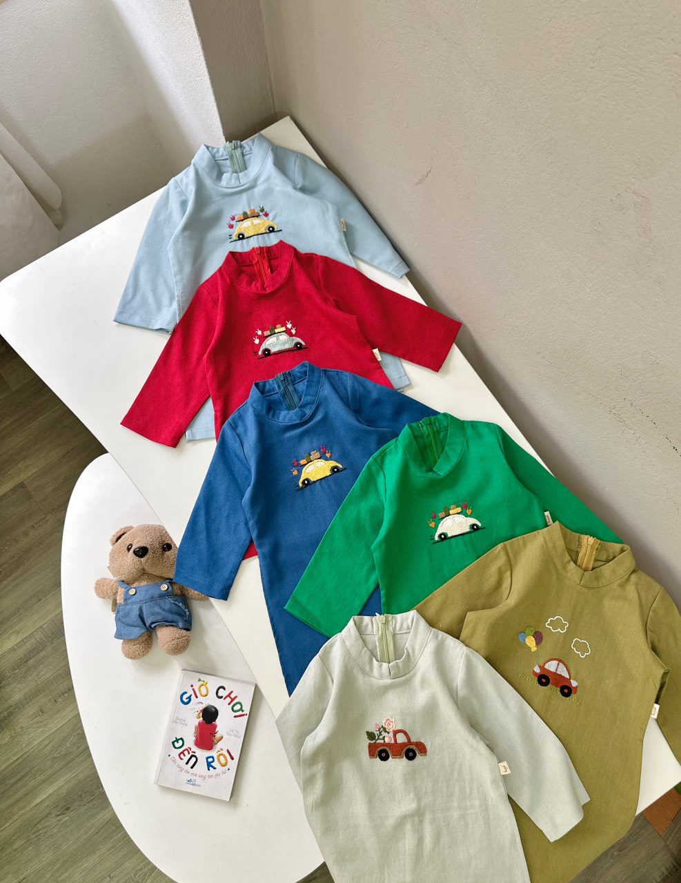 Áo dài linen Harifa thêu ngực nhiều màu BT size 1 - 6y