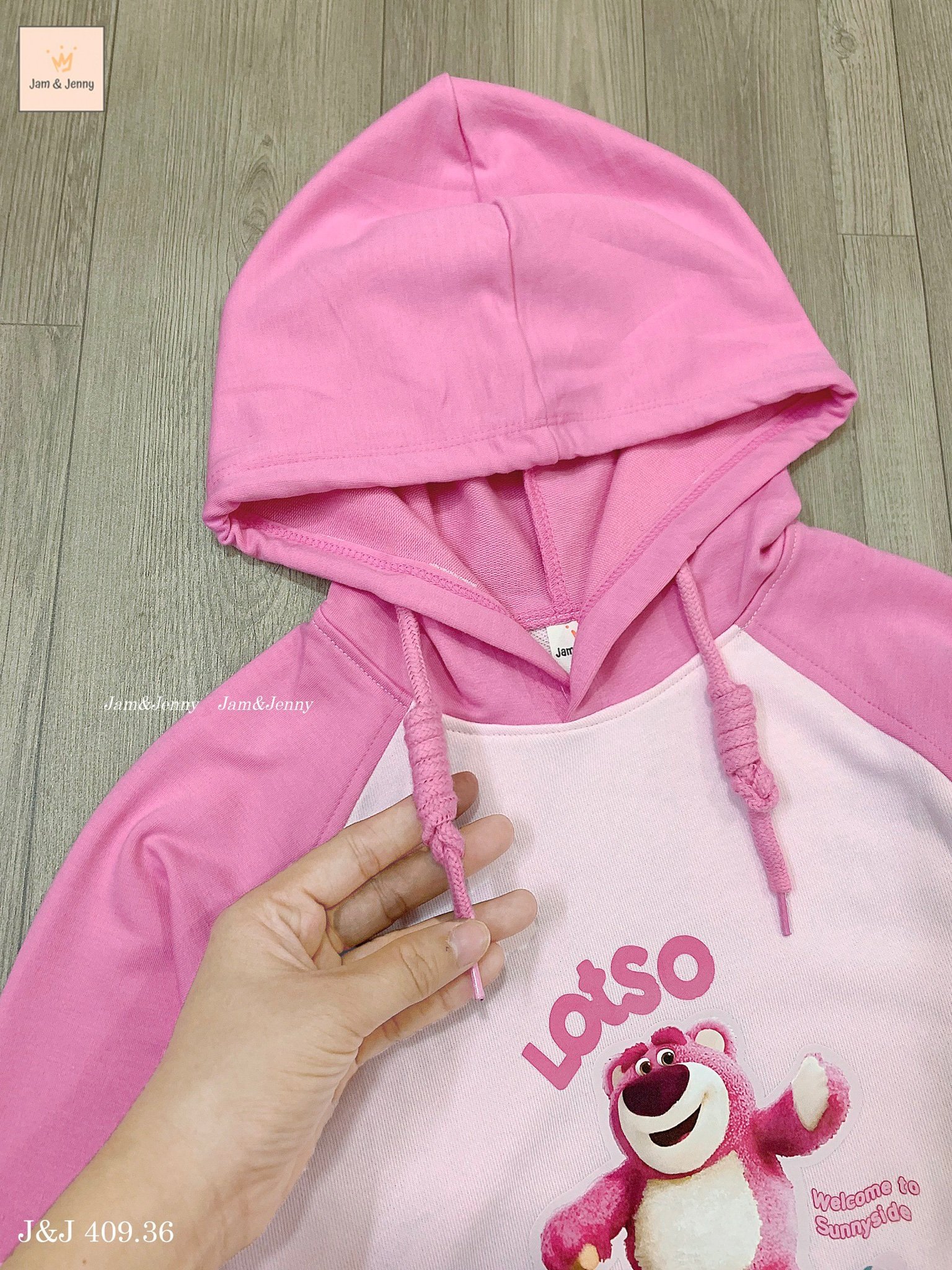 Bộ nỉ da cá Jam&Jenny áo hồng hình gấu dâu Lotso - quần đen size 2 - 12y