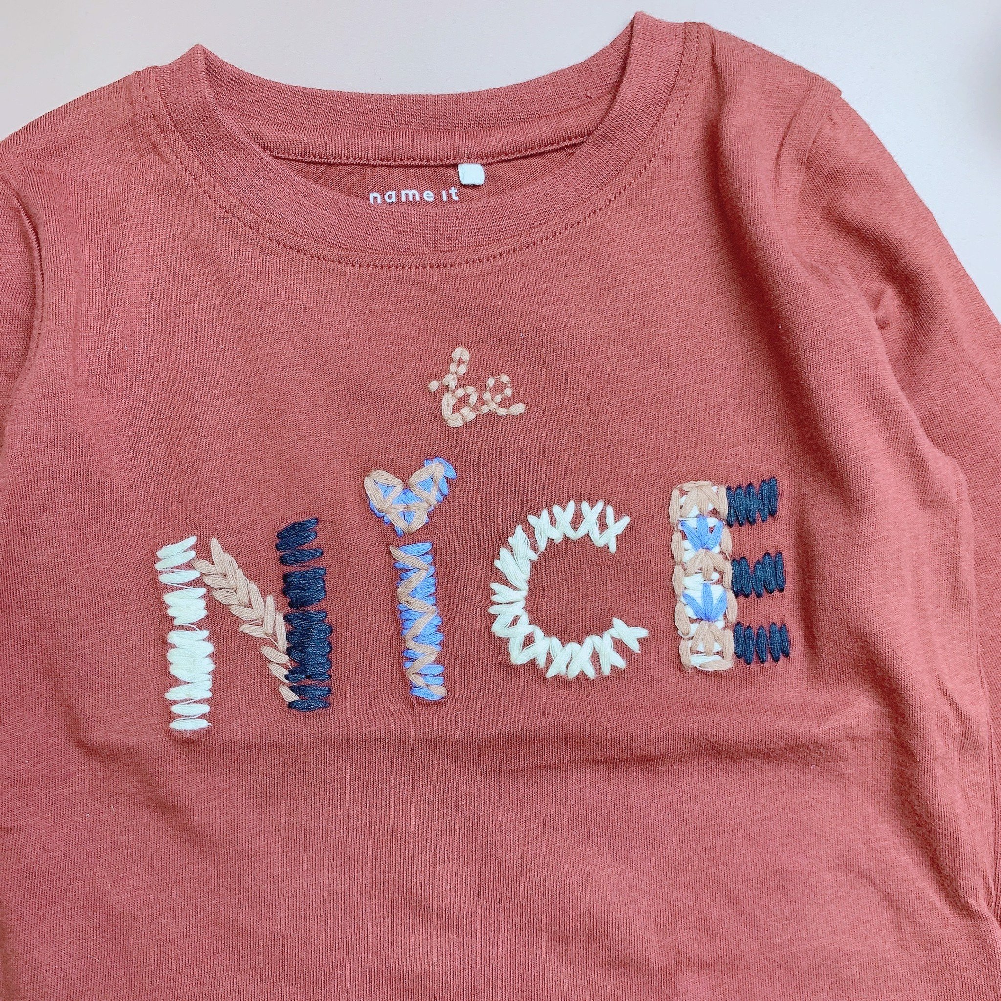 Áo cotton Name it màu bã trầu thêu be Nice