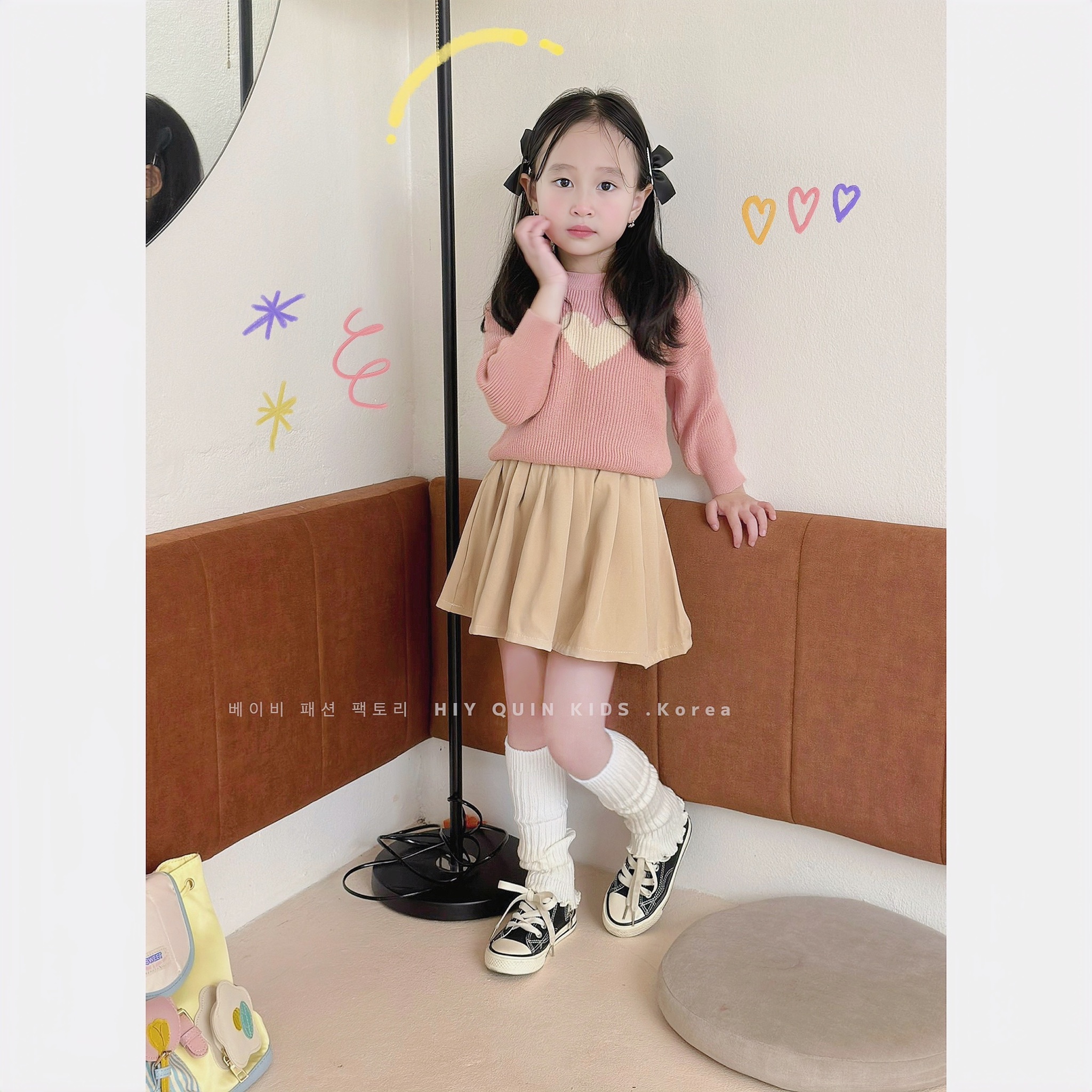 Set Hiy - Quin áo len hình tim - chân váy xếp li size 2 - 6y