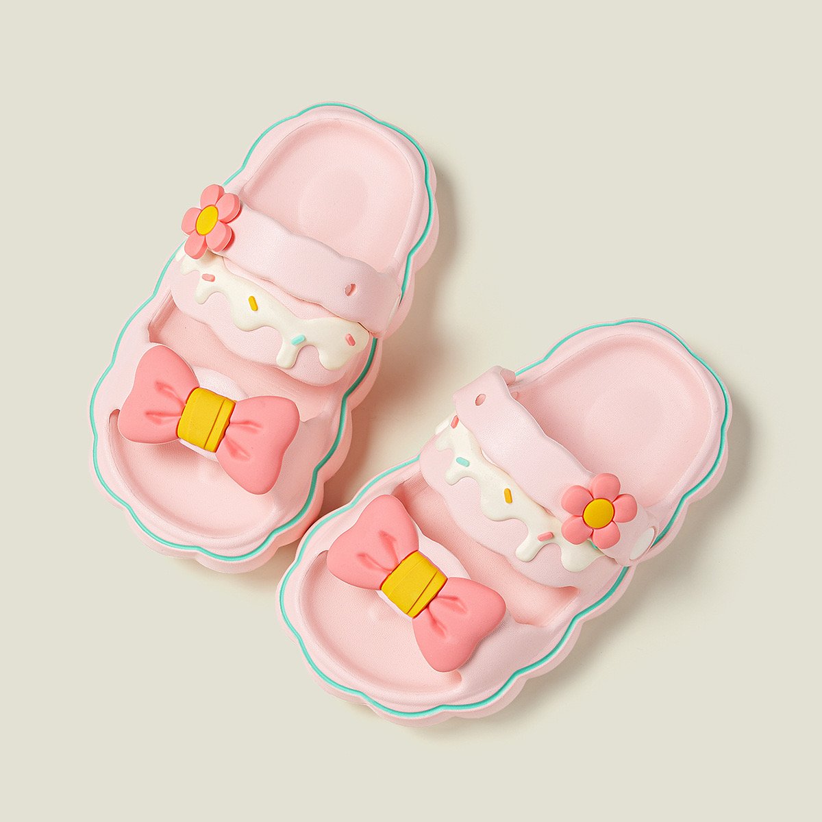 Sandal nhựa mềm Mario hoạ tiết nơ hoa 2 màu hồng/kem bé gái size 170-220