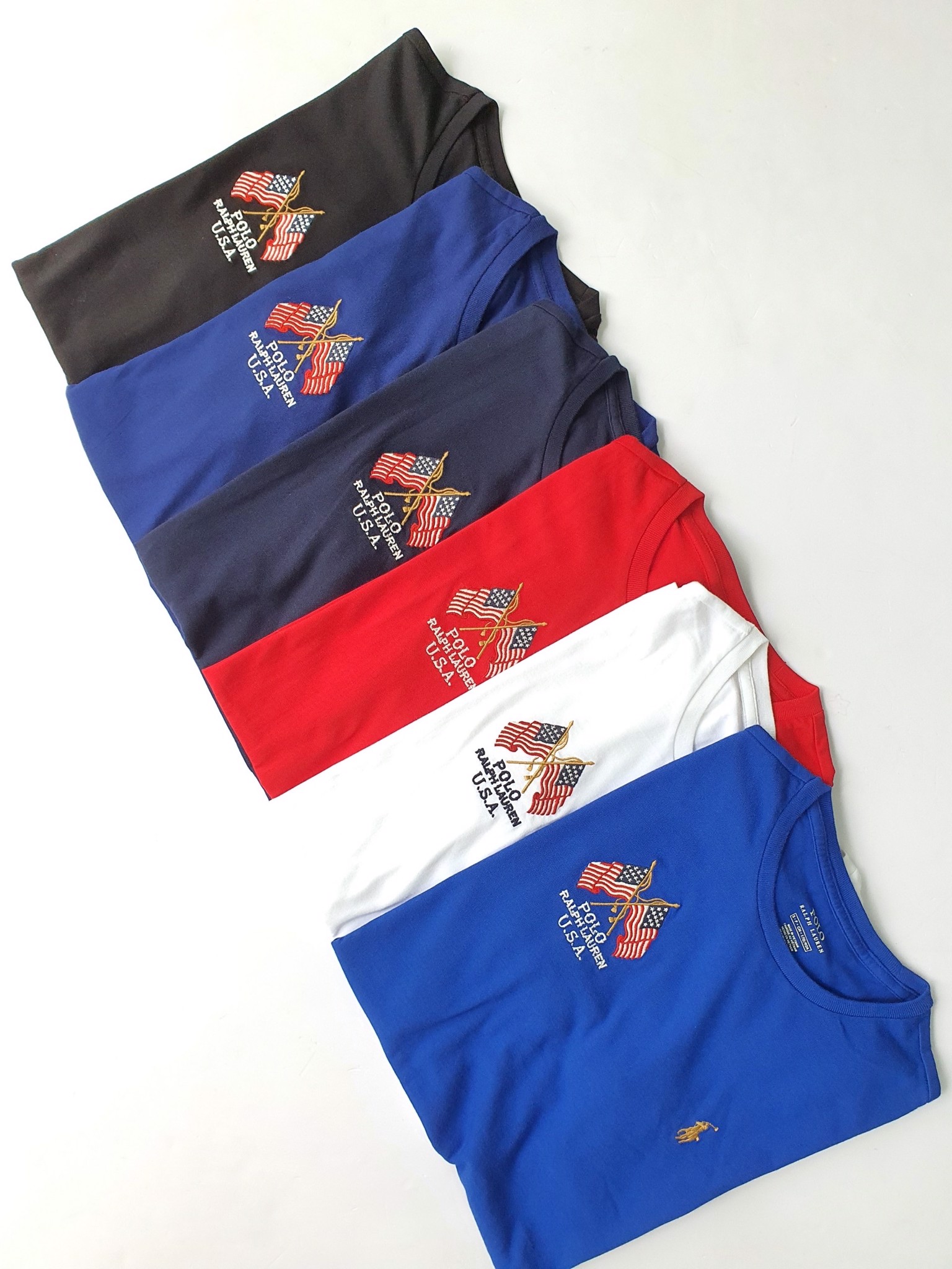 Áo cotton cổ tròn Polo thêu cờ nhiều màu (Bố)