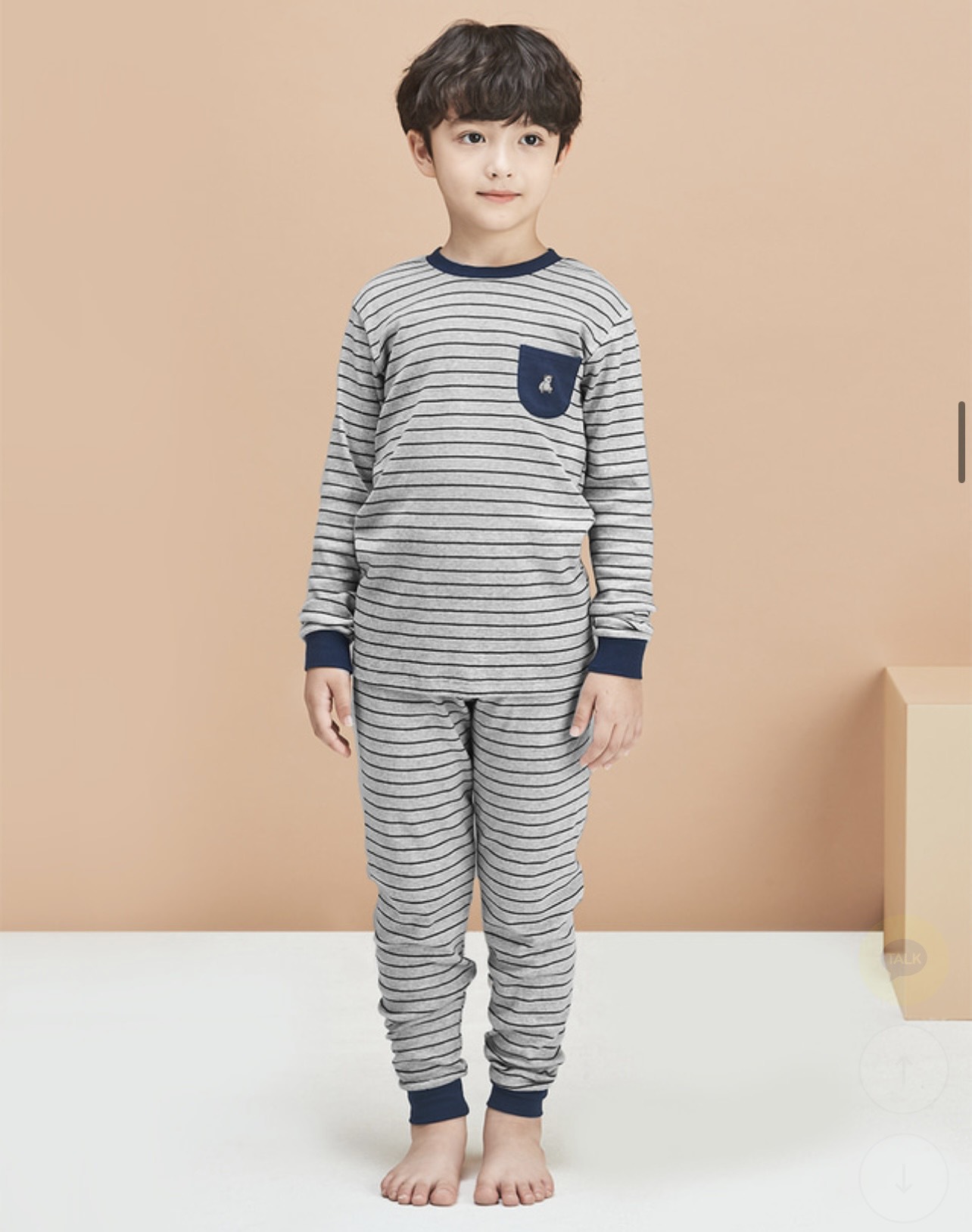 Bộ cotton Uni xuất Hàn kẻ nhiều màu túi ngực thêu gấu size 90-160
