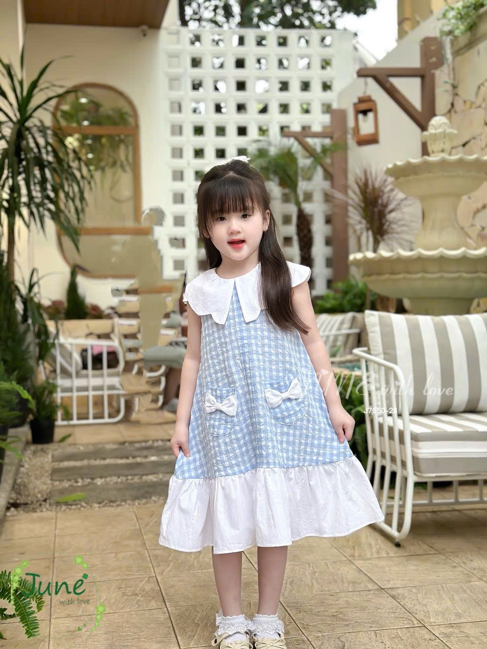 J7550 - Váy kẻ caro xanh June With Love cổ trắng túi nơ bé gái size 2-12y