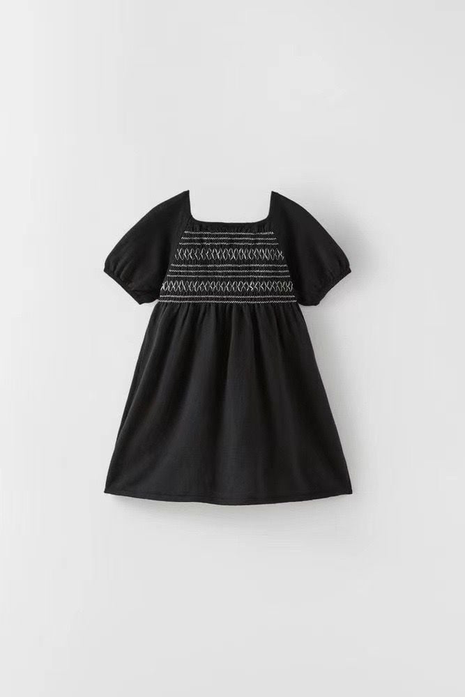 Váy len ZARA bé gái đen trắng size 9m - 5y