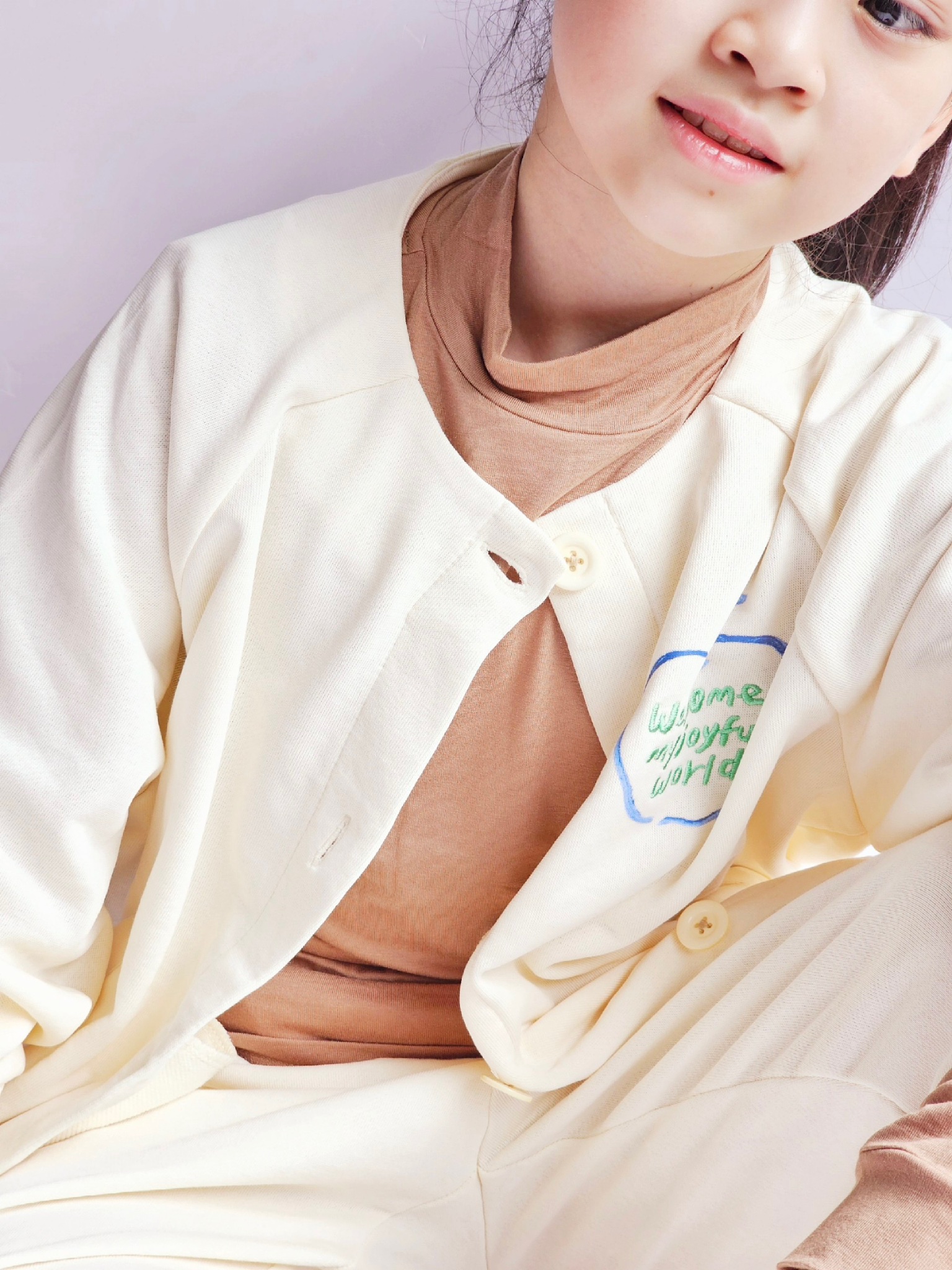 Áo khoác Cardigan nỉ da cá Nepa trắng kem ngực in hình táo size 110 - 155