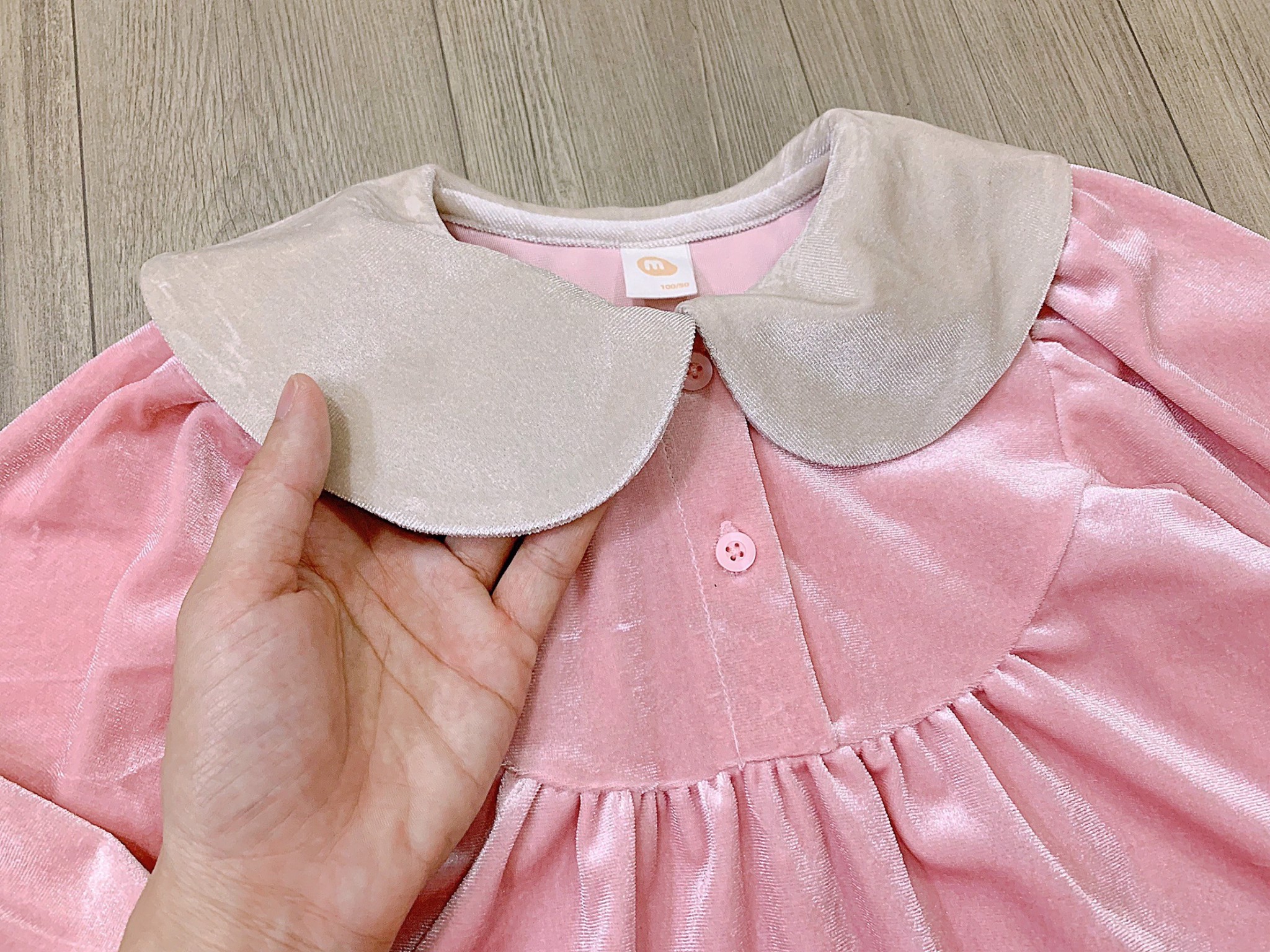 Váy nhung cổ sen lưng thỏ Milkmile 3 màu đỏ / vàng / hồng size 90 - 140