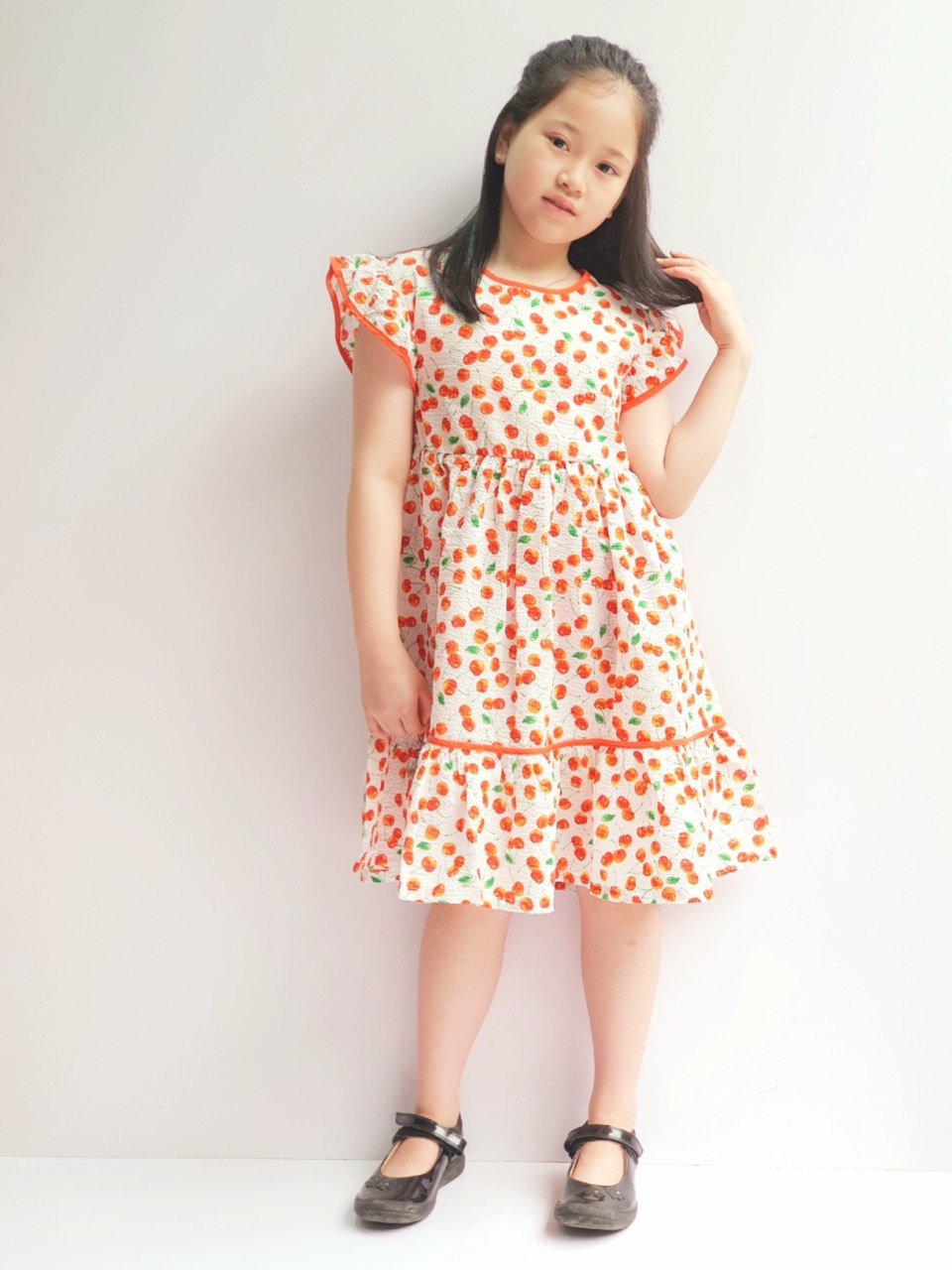 Váy thô nhăn xuất Hàn màu kem cherry size 110 - 150