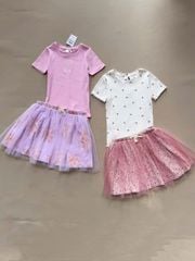 Set Cotton On áo thun tăm trắng cherry / hồng nơ + chân váy BG size 2 - 8y
