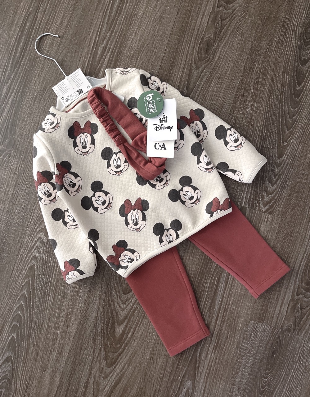 Bộ C & A áo nỉ chần bông màu be minnie nơ đỏ - quần legging cotton đỏ size 3 - 36m