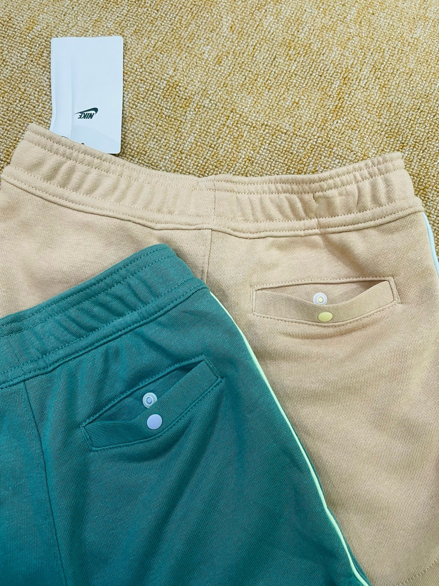 Quần short N.i.k.e da cá 2 màu xanh / be BT size 1-7y