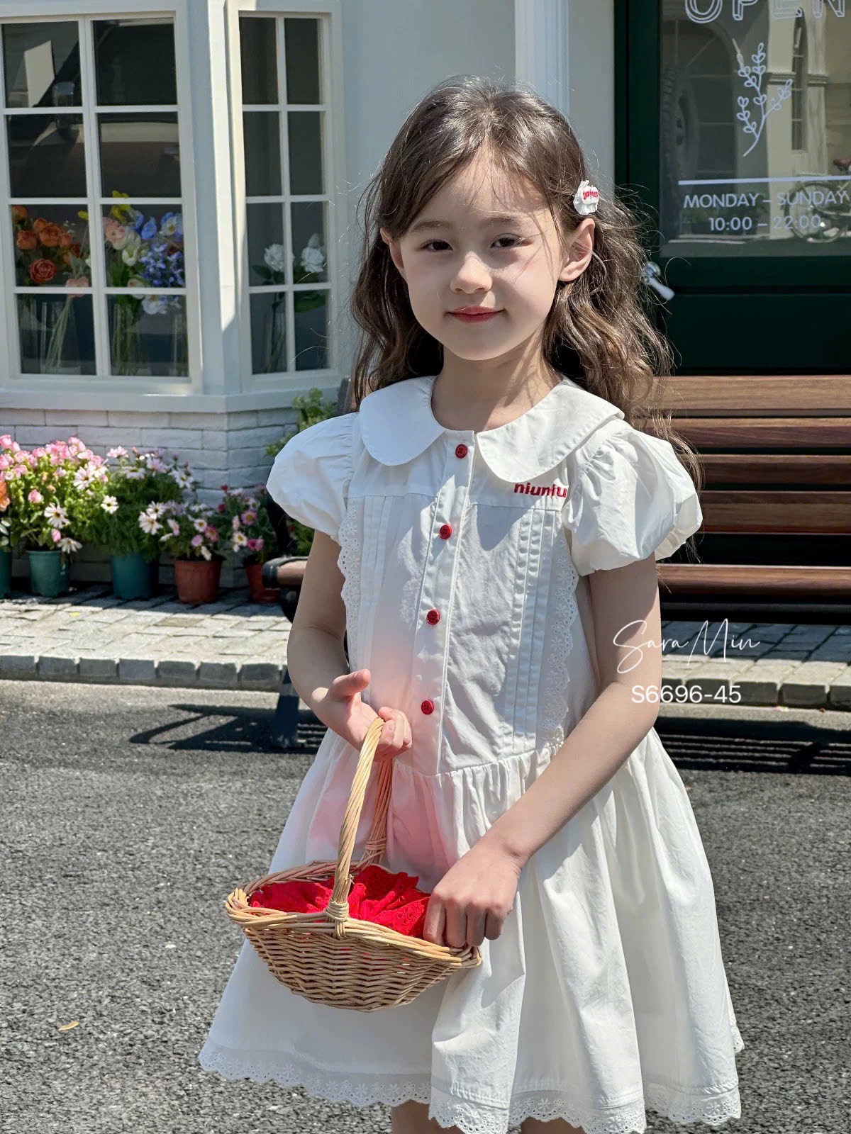 S6696 - Váy Sara Min màu trắng thêu Miumiu bé gái size 2-12y