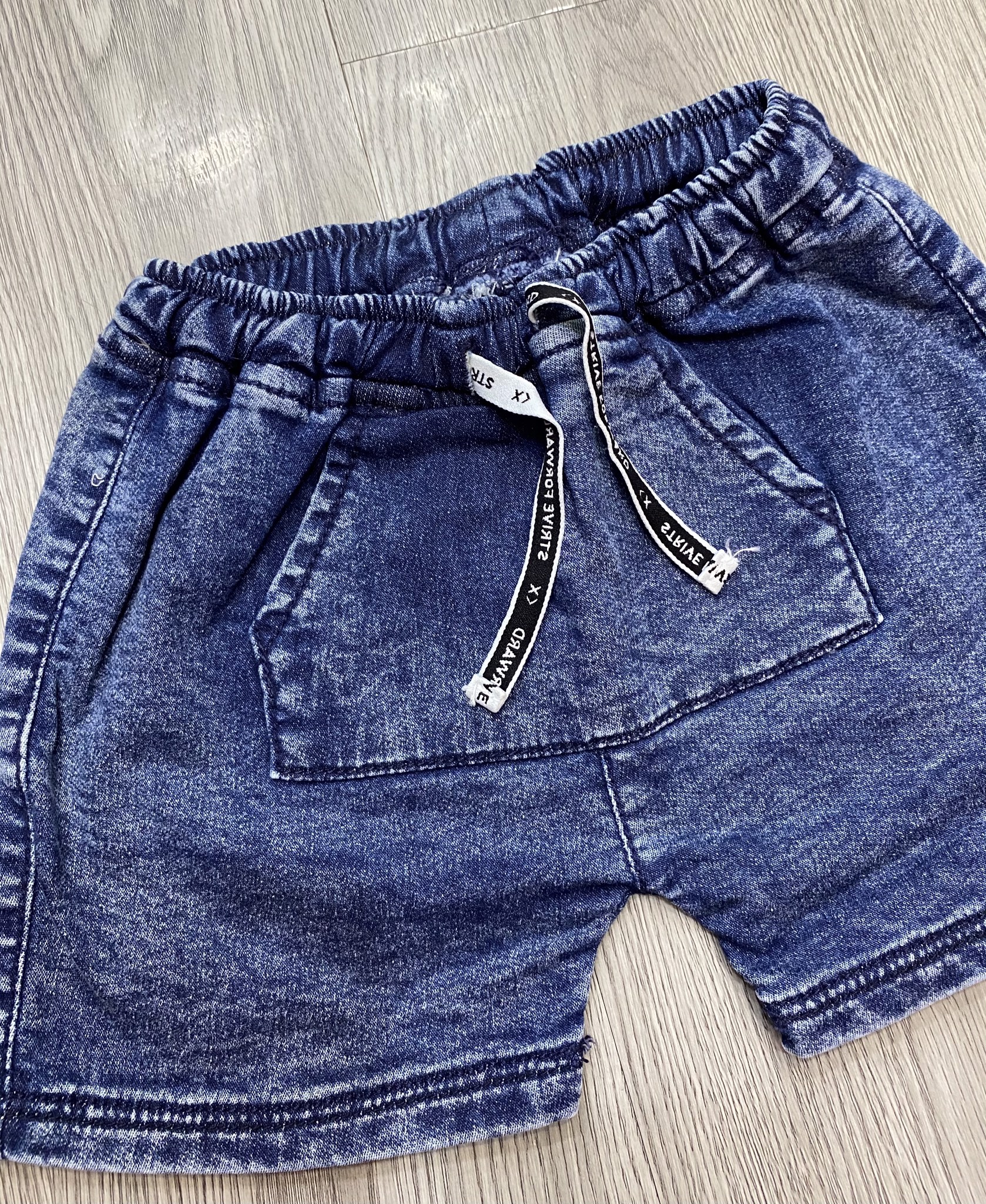 Quần short jean mềm zara màu xanh túi bụng