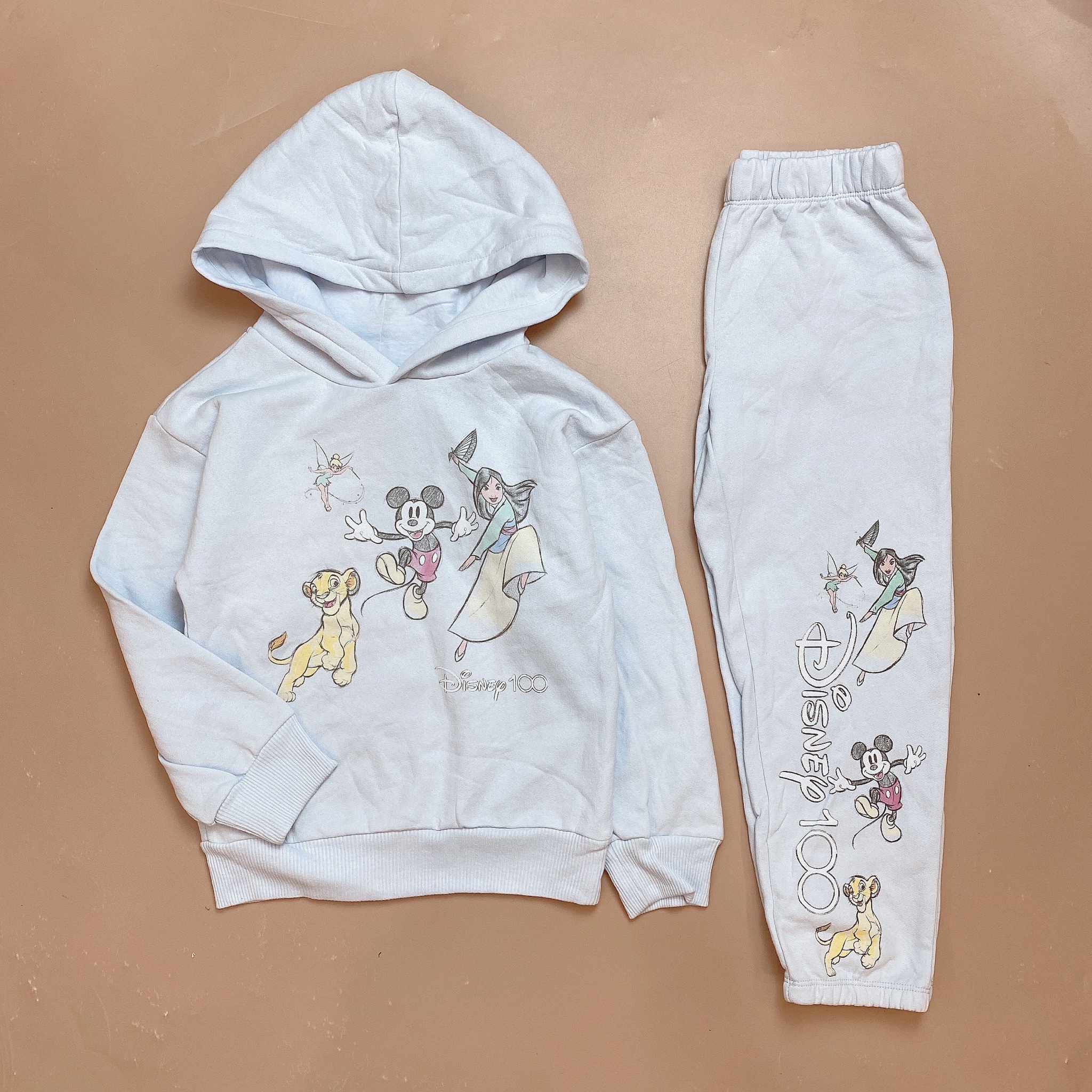Bộ nỉ bông Disney màu xanh nhạt mickey va những người bạn size 5 - 16y