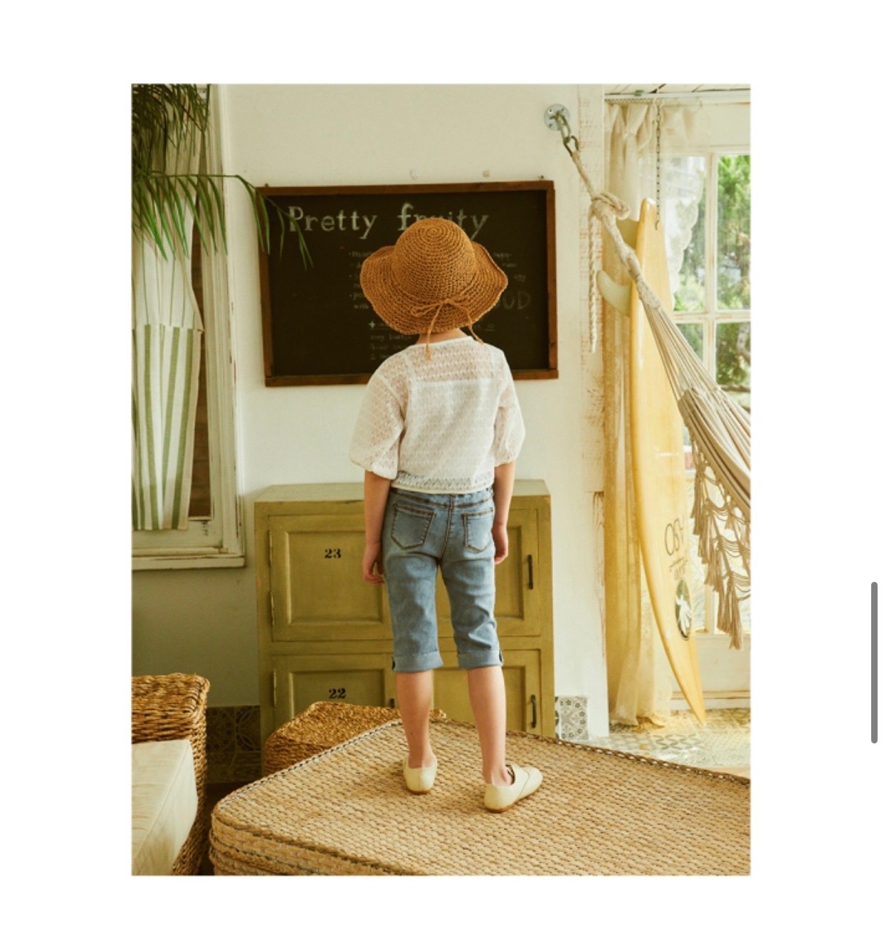 Cardigan ren đục lỗ Toto Heros màu trắng tay lỡ BG 110-150