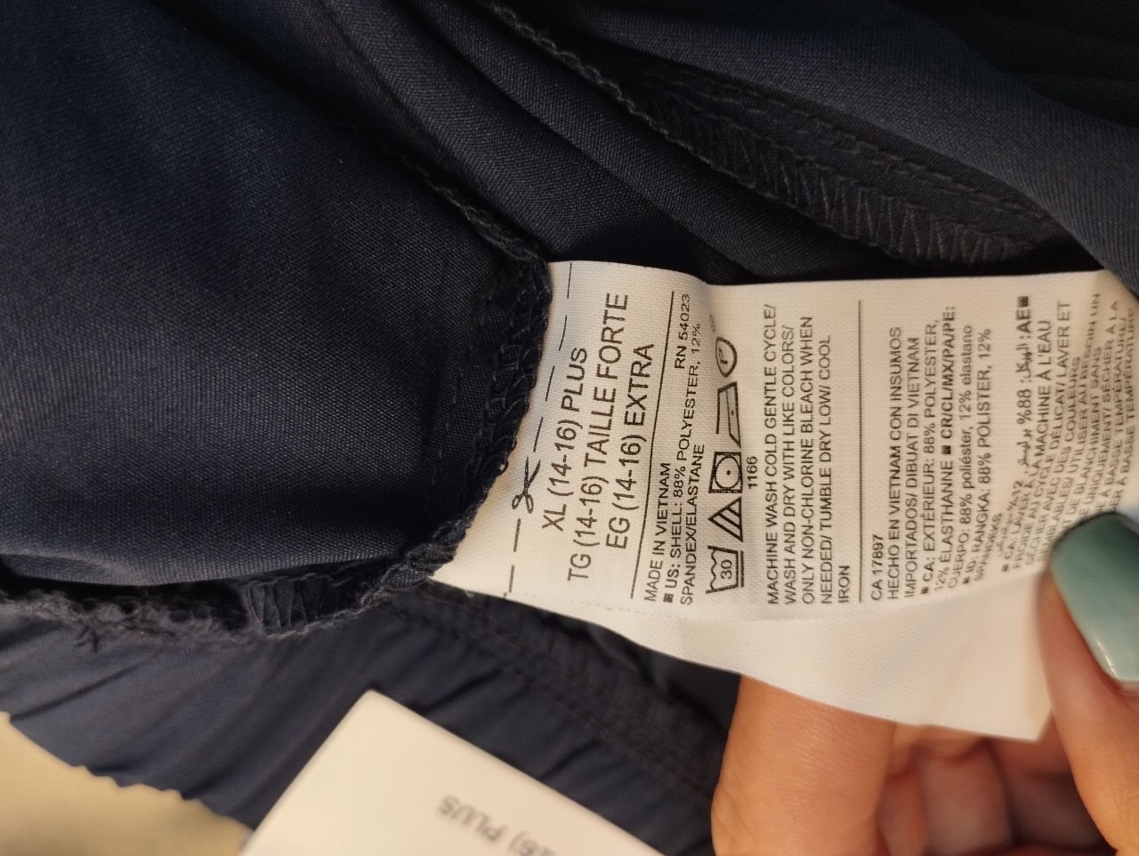 Quần gió Oldnavy dài bo gấu BTBG