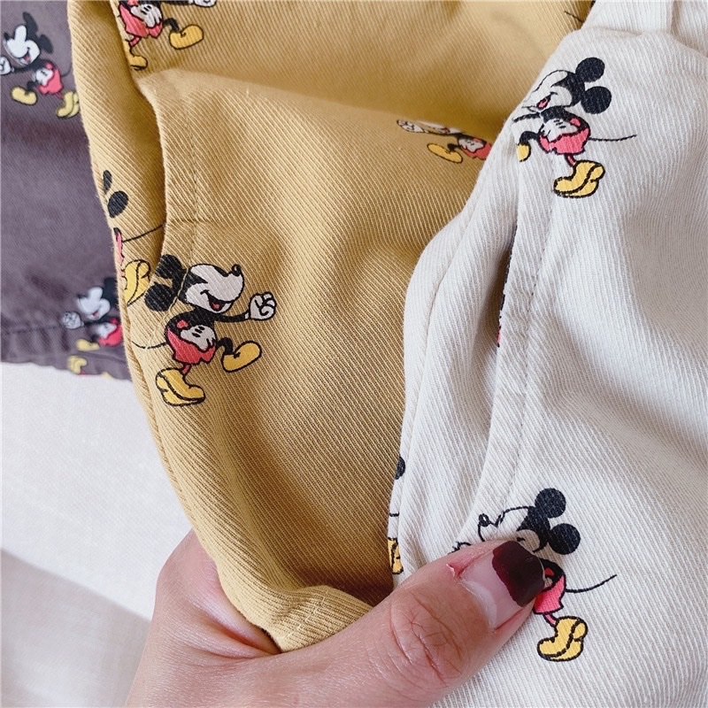 Quần kaki Kids fashion màu vàng hình mickey