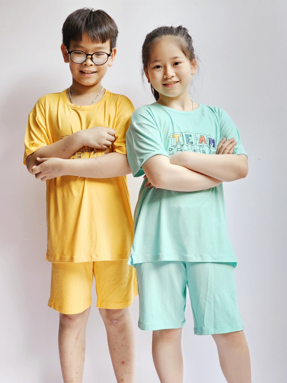 Bộ cotton lụa Hàn Bee Mon in hình Team 4 màu BTBG size 120 - 160