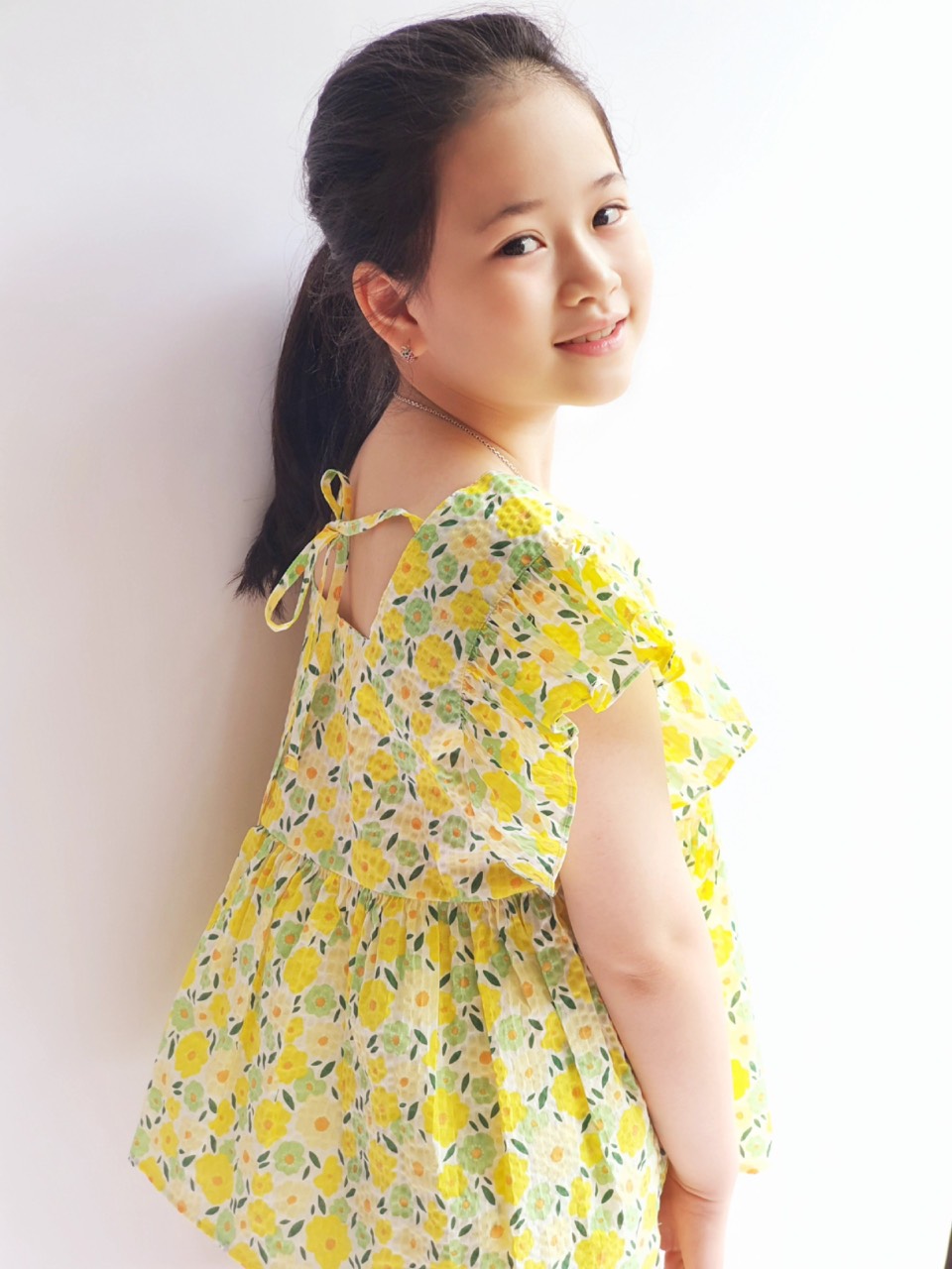 Bộ thô nhăn xuất Hàn nhún eo tay cánh tiên 2 màu size 100 - 140