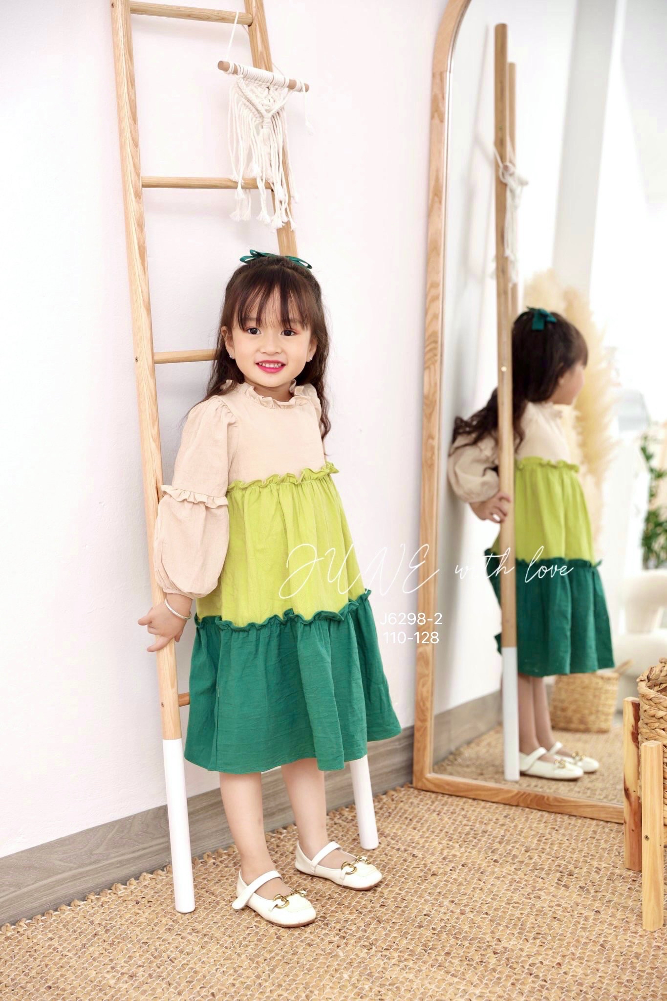 Váy thô đũi June with love dài tay phối tầng 3 màu cổ bèo