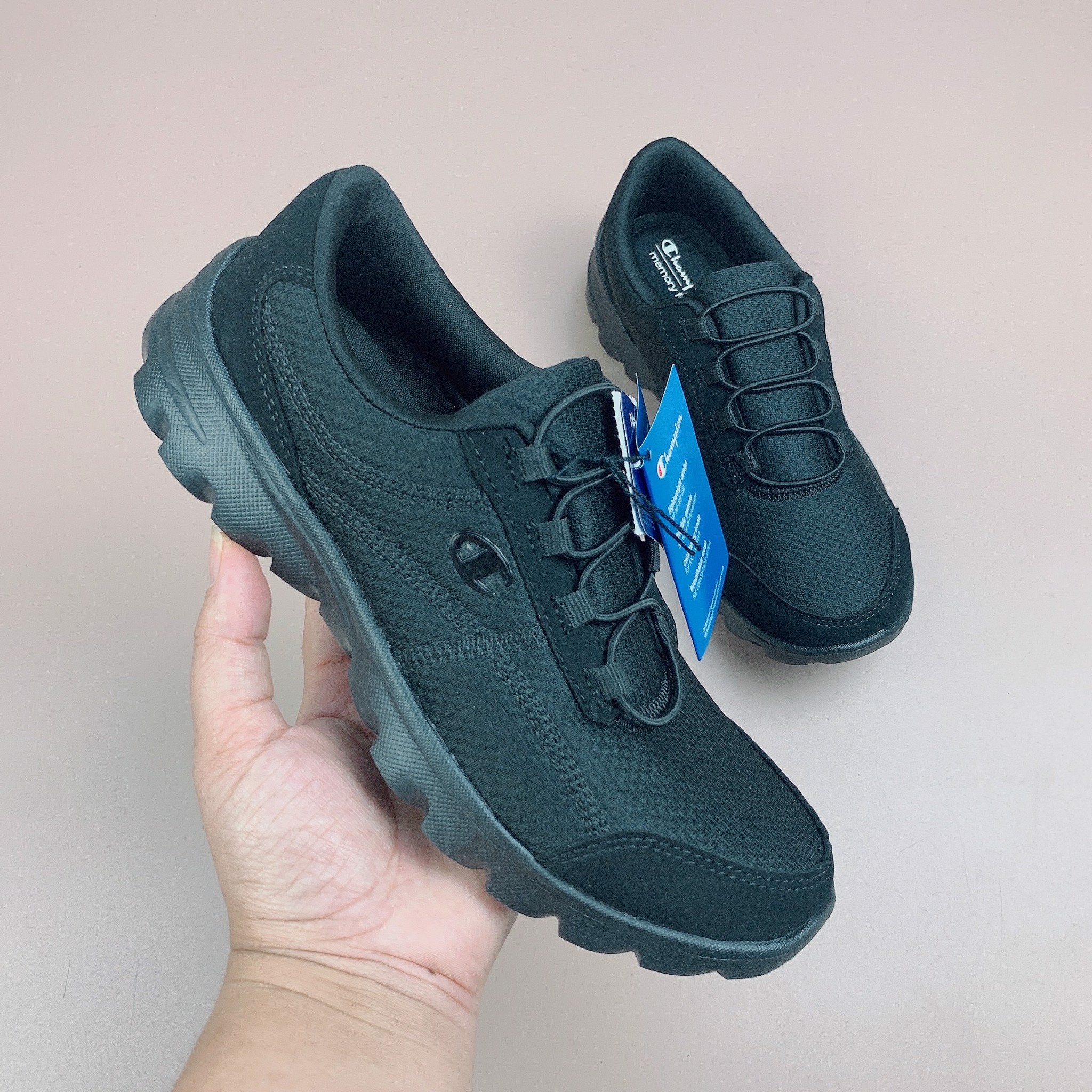 Giầy thể thao Champion size 36-39 (form bé hơn 1 size)