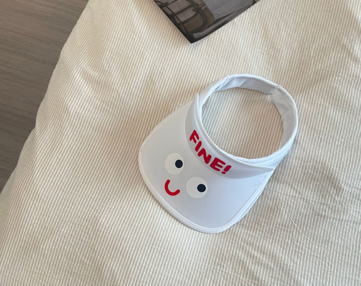 Mũ đi biển cho bé chữ FINE hoạ tiết mặt ngộ nghĩnh