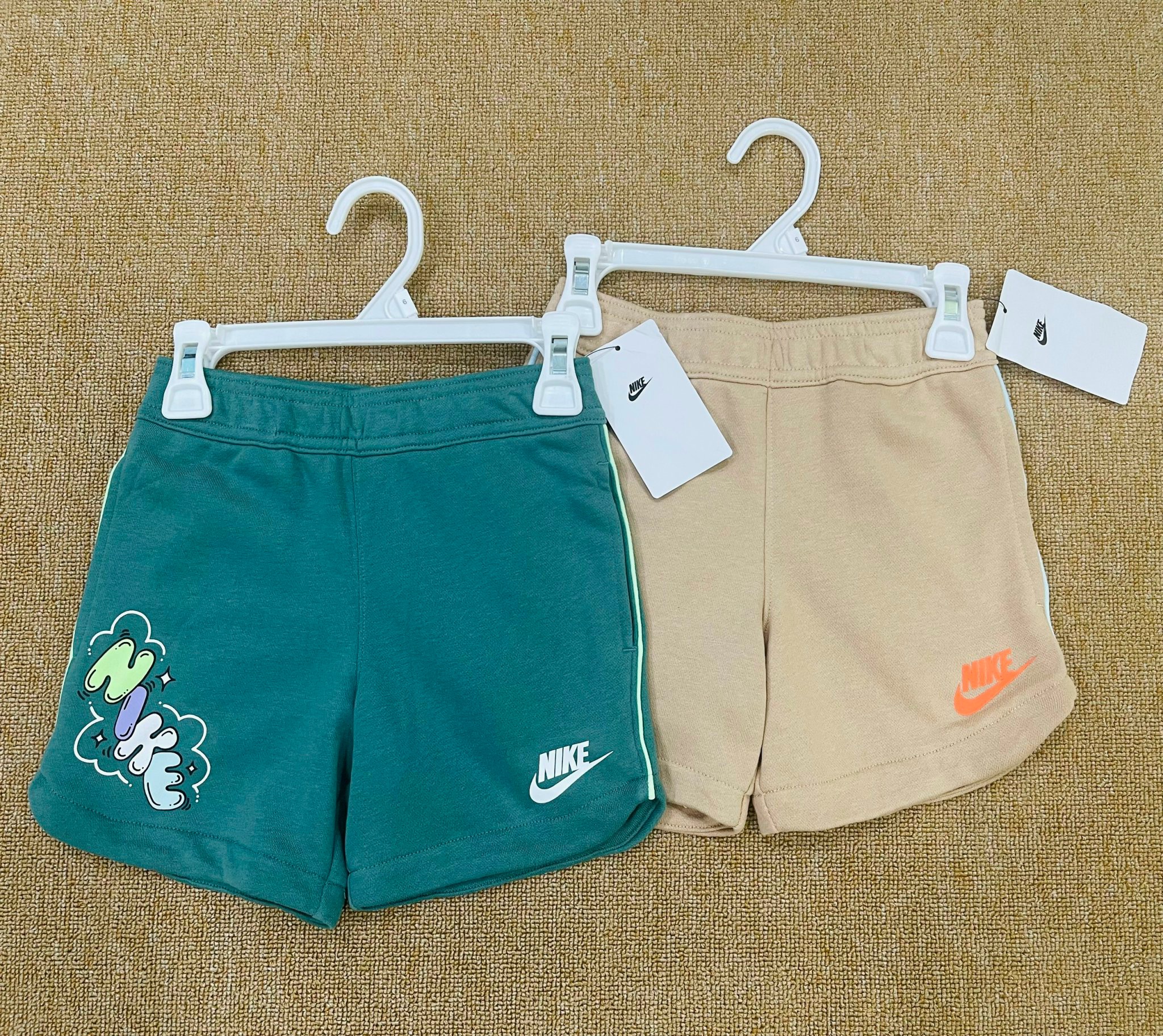 Quần short N.i.k.e da cá 2 màu xanh / be BT size 1-7y