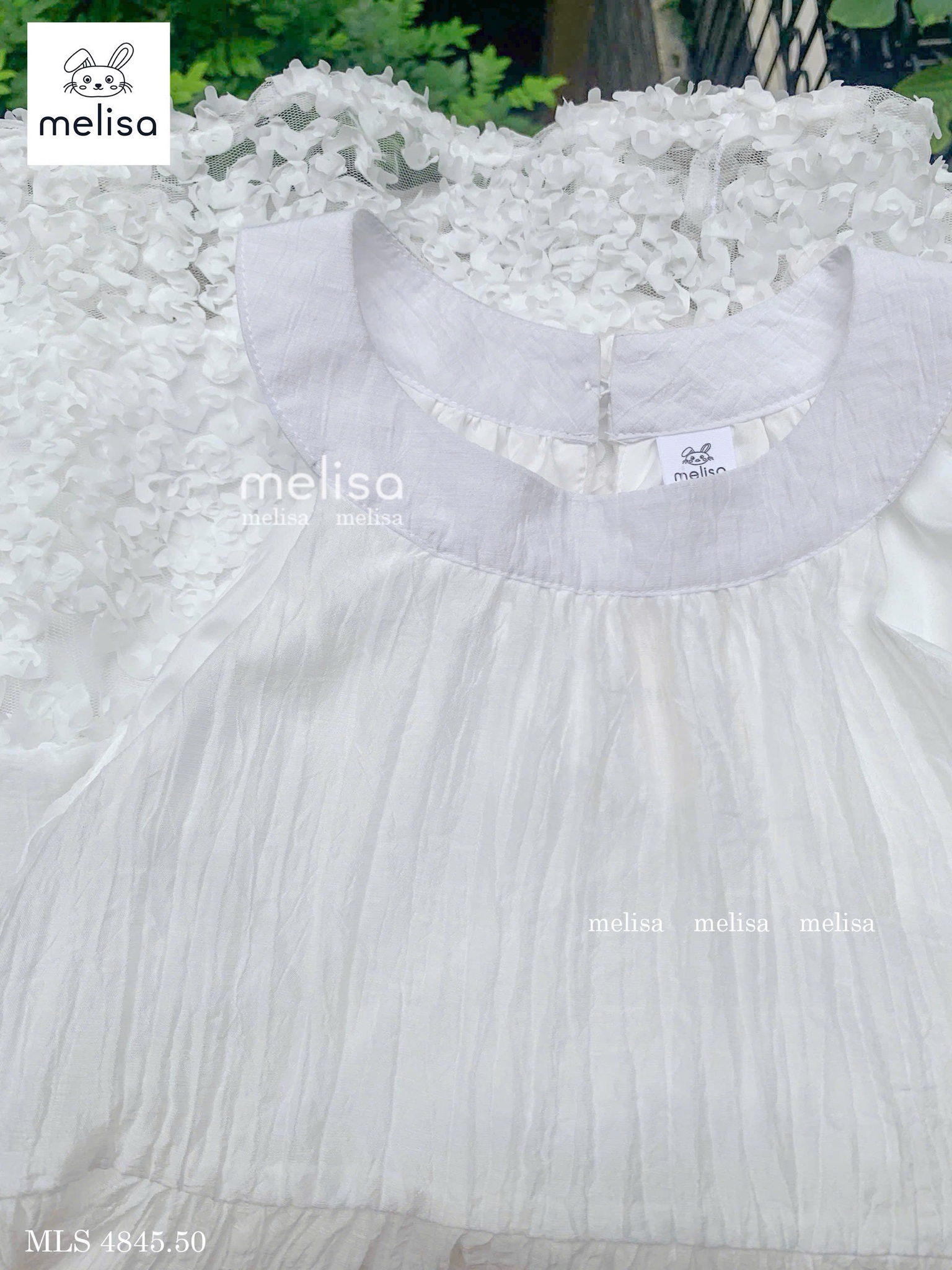 MLS 4845 - Váy Melisa màu trắng cổ yếm chân voan hoa nổi bé gái size 2-12y
