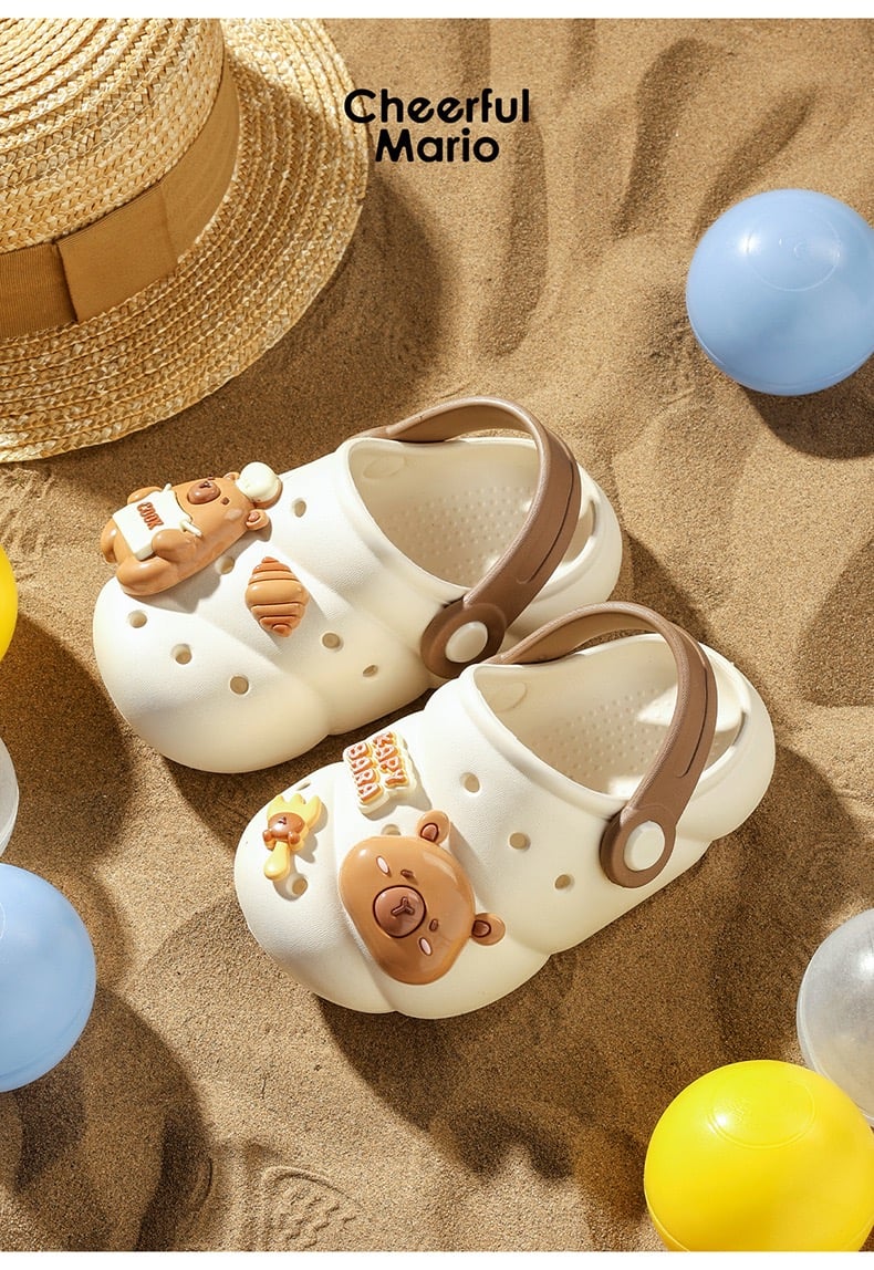 Sục nhựa Mario 2 màu hình Capybara size 140-190