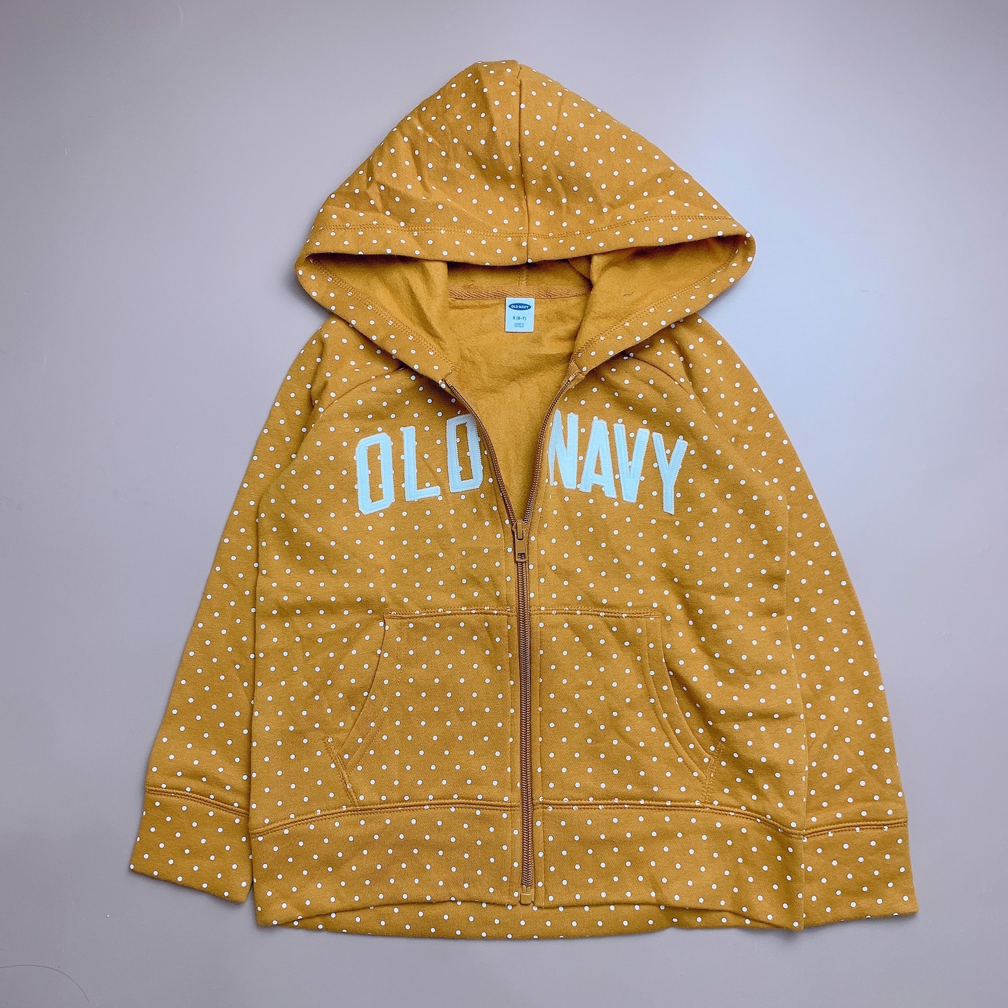 Áo khoác nỉ Oldnavy màu vàng chấm bi