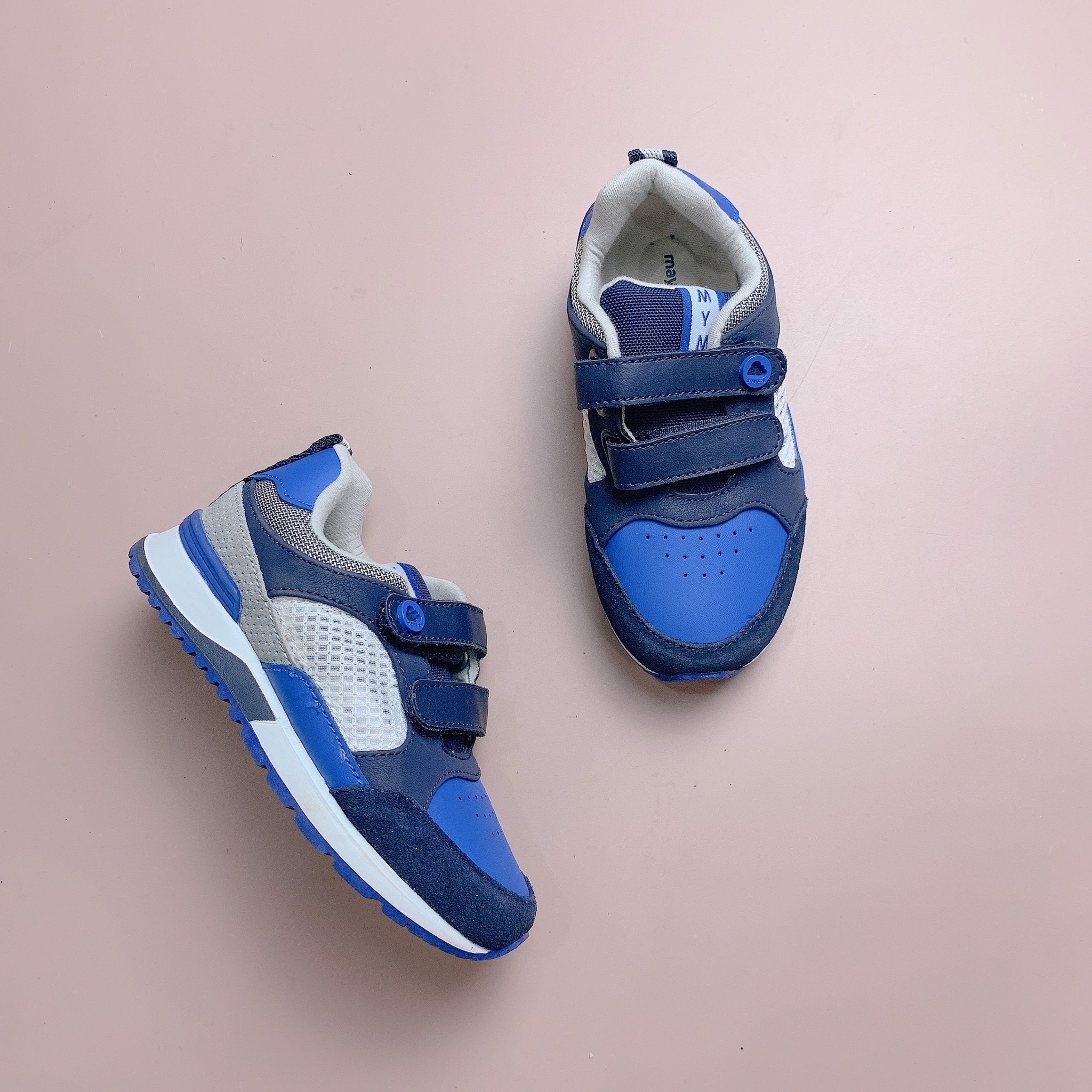 Giày thể thao Mayoral màu navy phối xanh blue