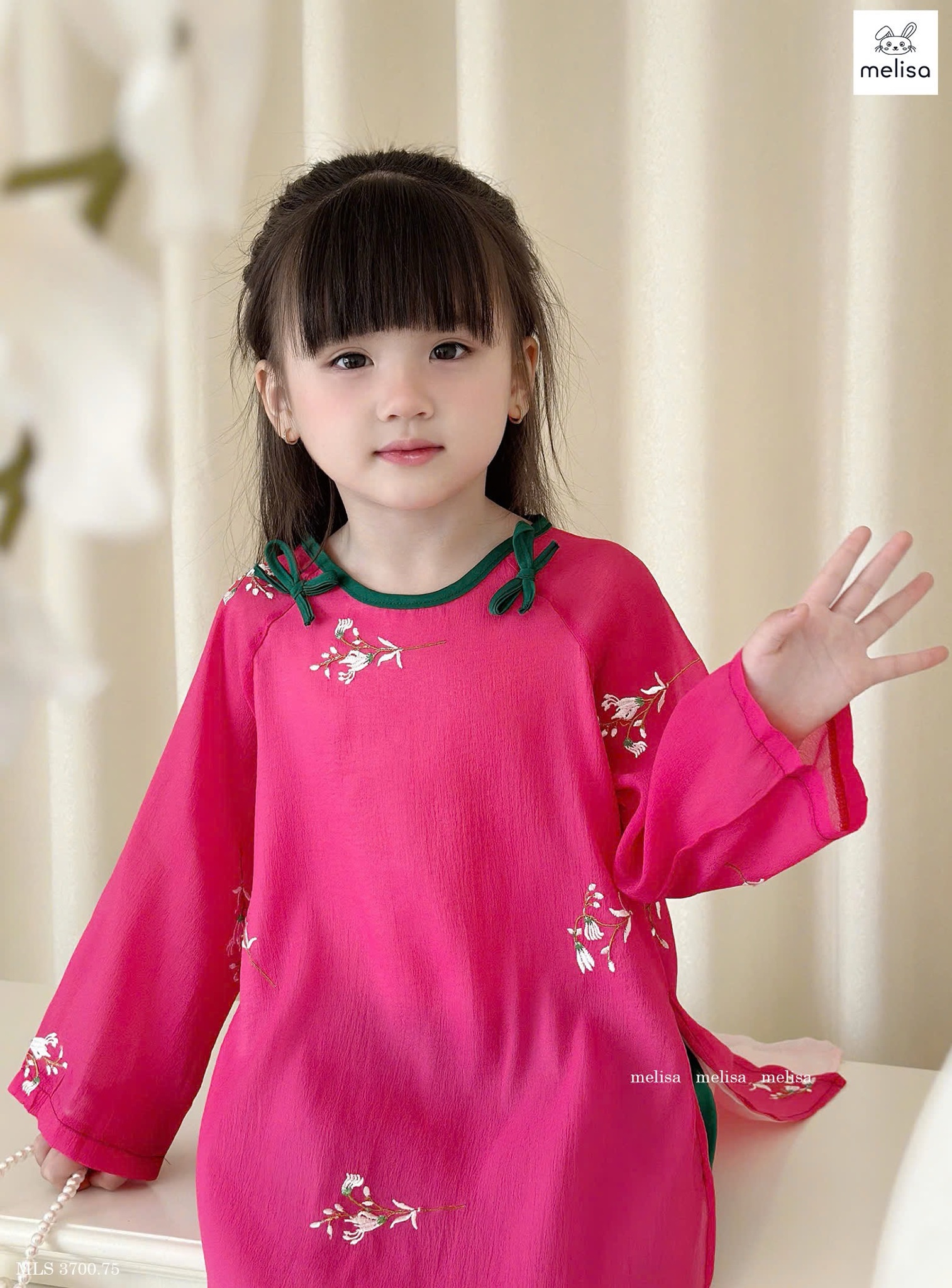 MLS 3700 - Áo dài Melisa hồng thêu hoa phối nơ xanh bé gái size 2-12y