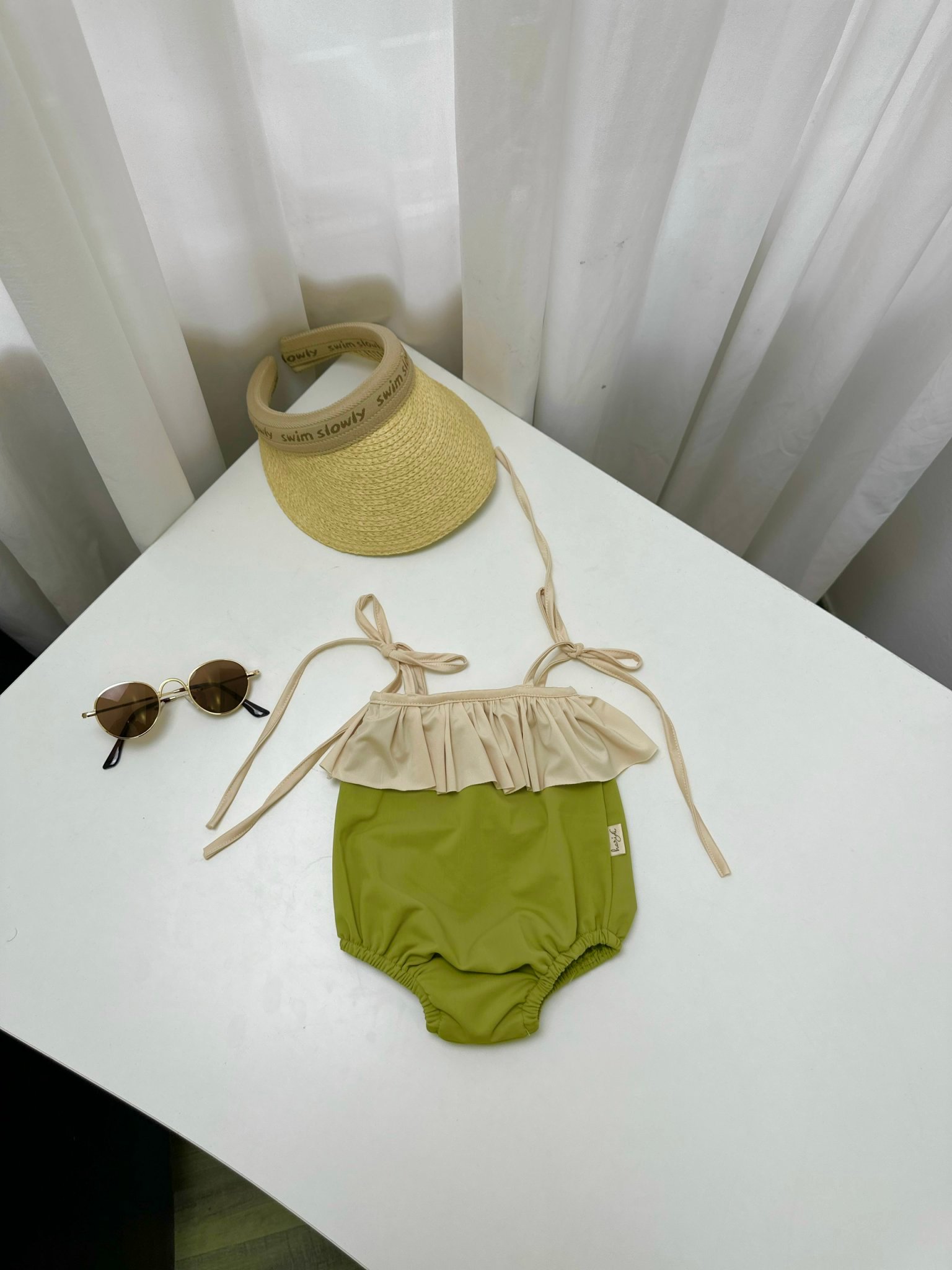 Bộ bơi liền Harifa buộc nơ vai bèo ngực 4 màu size 3m - 6y