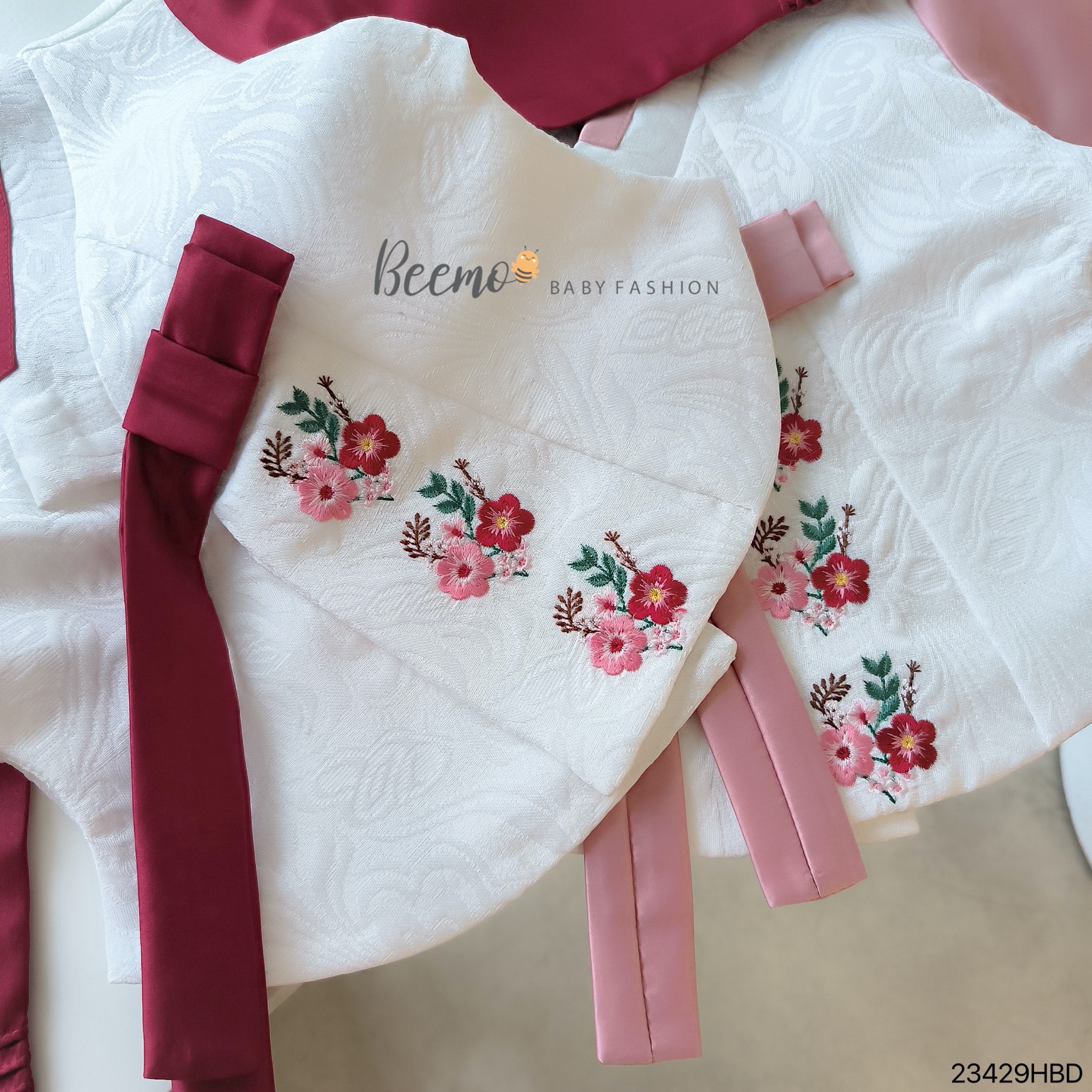 Set Hanbook Beemo thêu hoa BG size 80-130