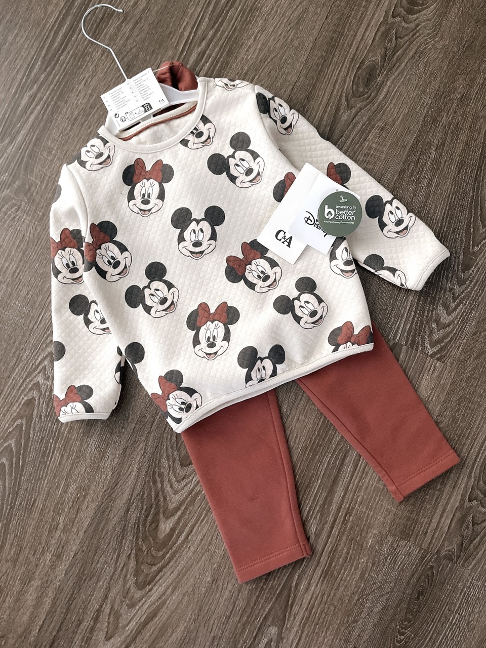 Bộ C & A áo nỉ chần bông màu be minnie nơ đỏ - quần legging cotton đỏ size 3 - 36m