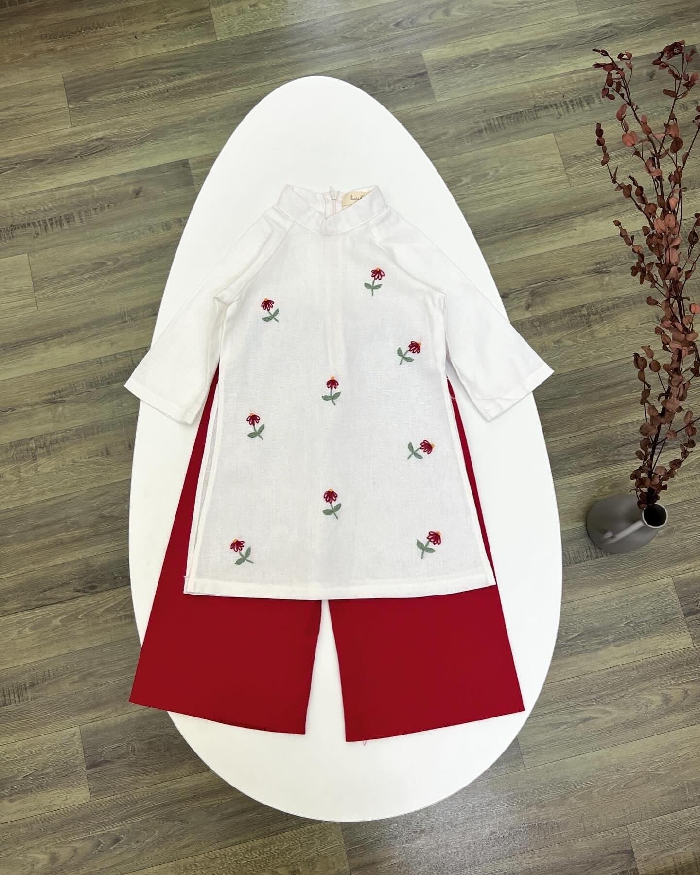 Áo dài linen Harifa thêu hoa ngực 5 màu Bé gái size 1 - 6y