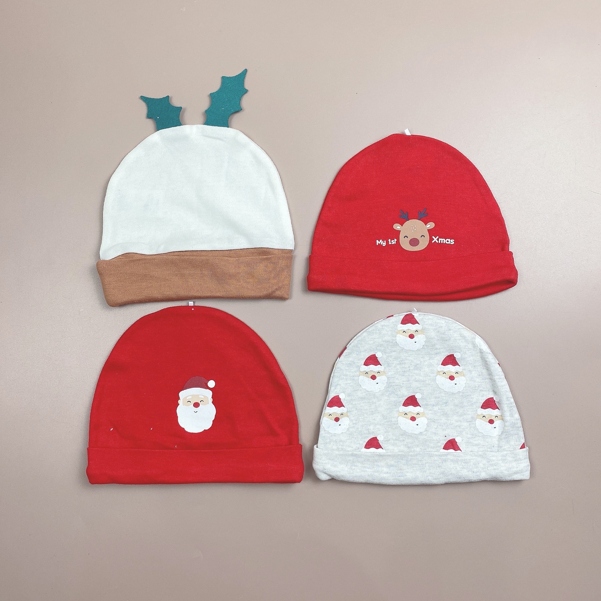 Mũ cotton sơ sinh C & A nhiều hình Noel