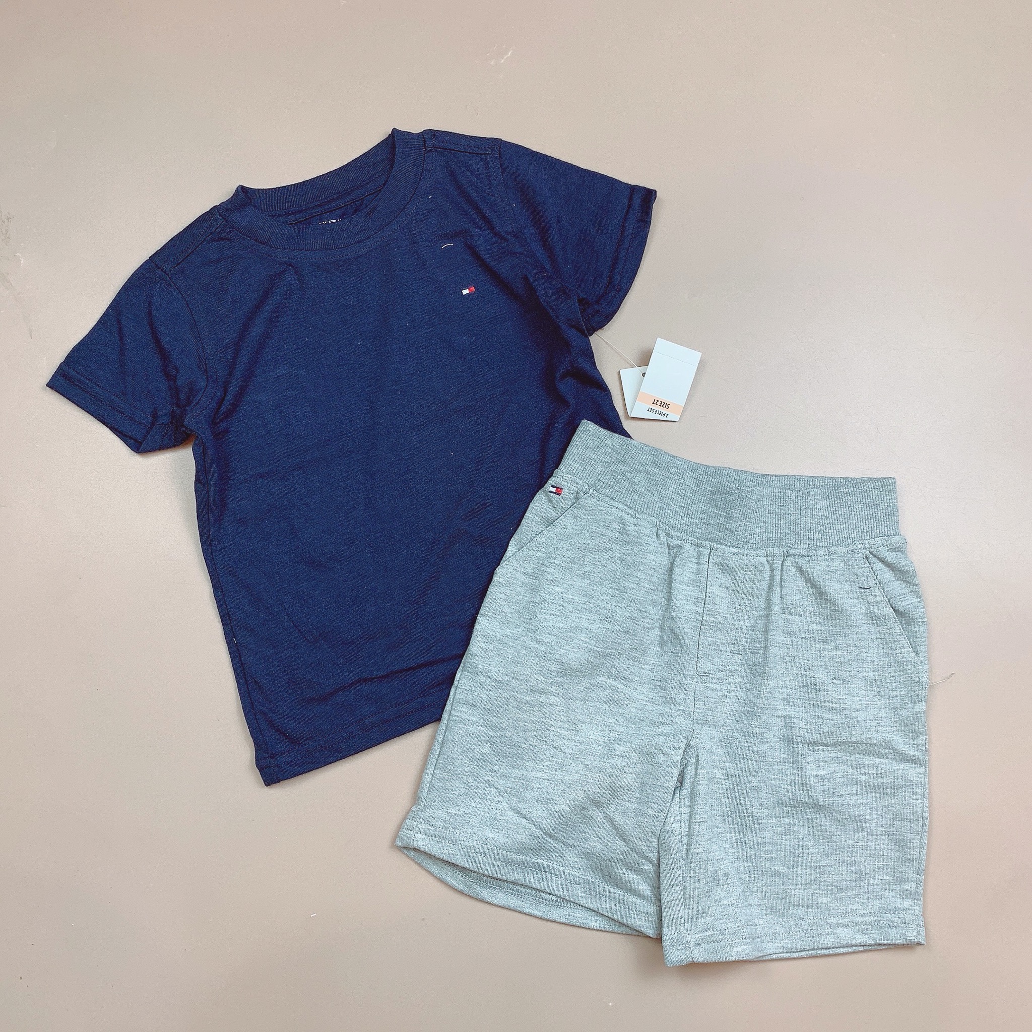 Bộ cotton Tommy BT dòng nhí 2 màu