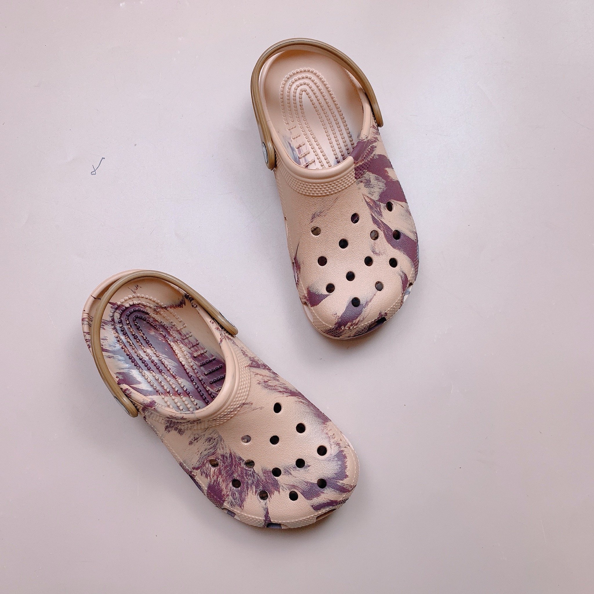 Sục Crocs dư xịn bảng màu loang size J1-M7