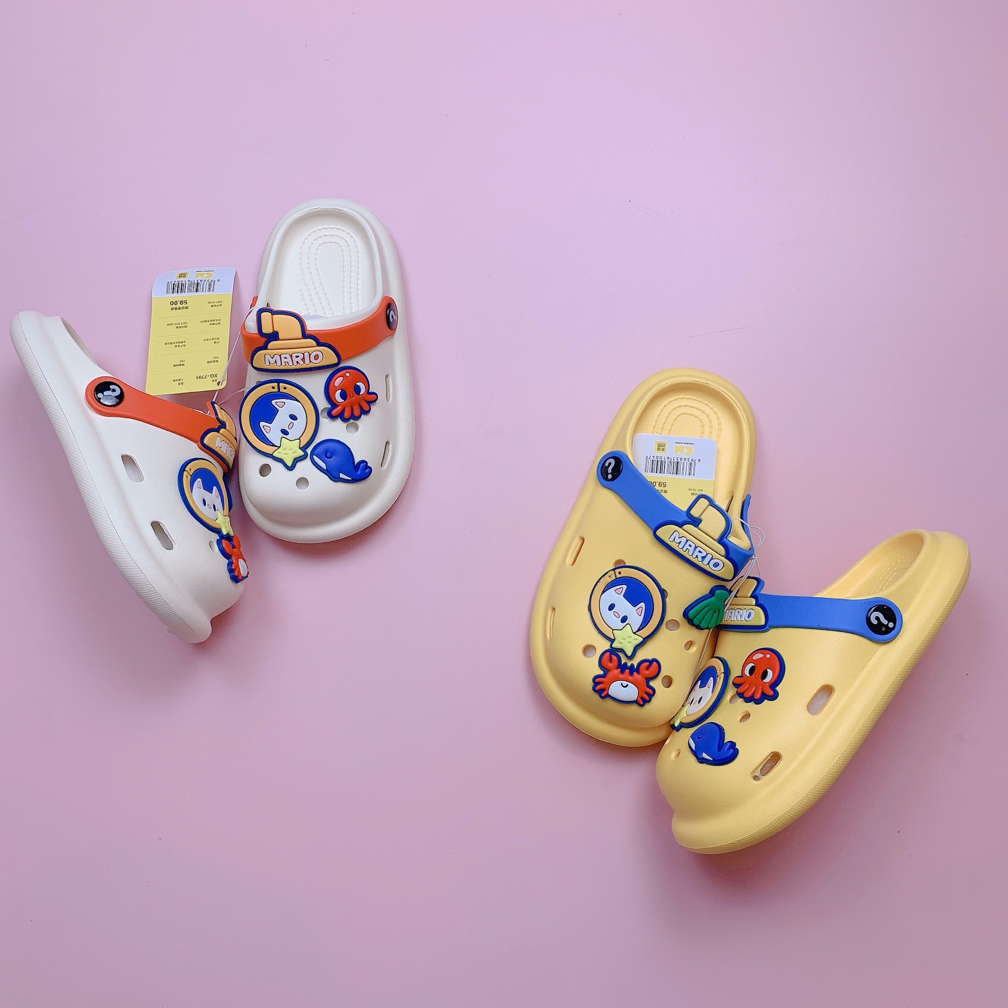 Sục nhựa Mario đính jibit hình mèo, động vật biển