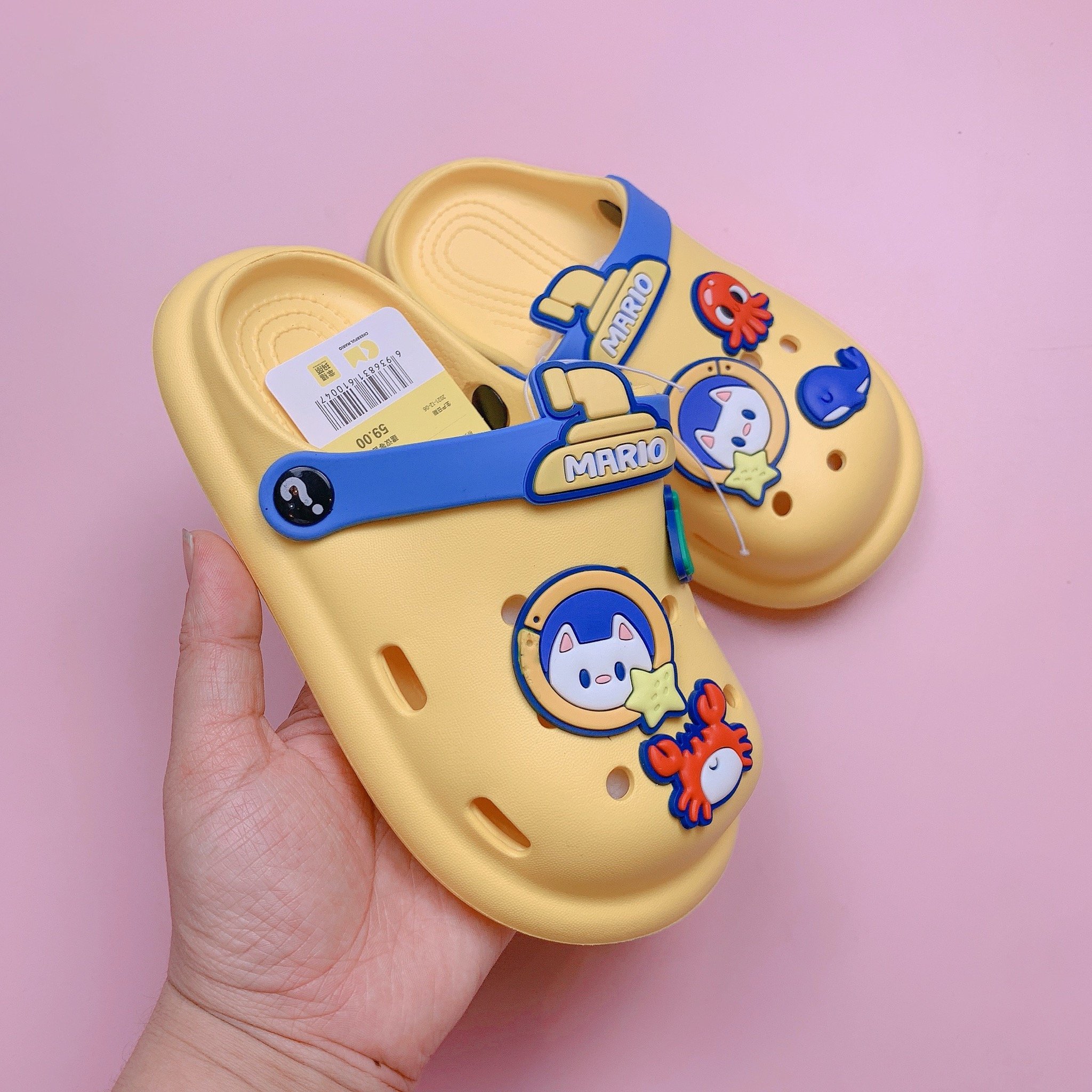 Sục nhựa Mario đính jibit hình mèo, động vật biển