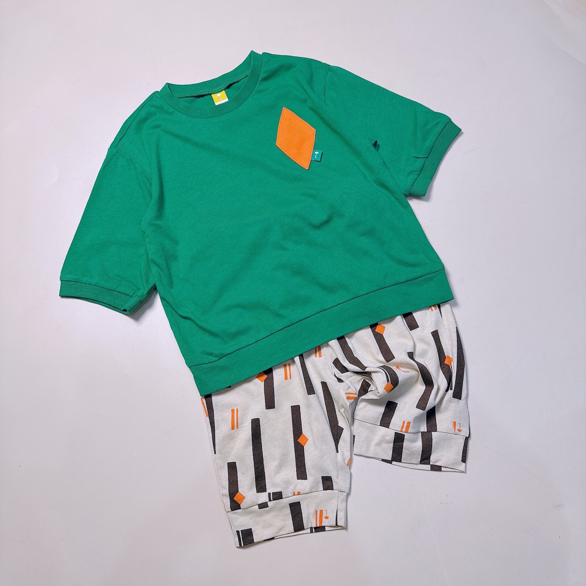 Bộ, Quần áo rời vải thun mềm Moimoln xuất Hàn dư xịn 2 màu vàng/xanh cho bé size 90-120