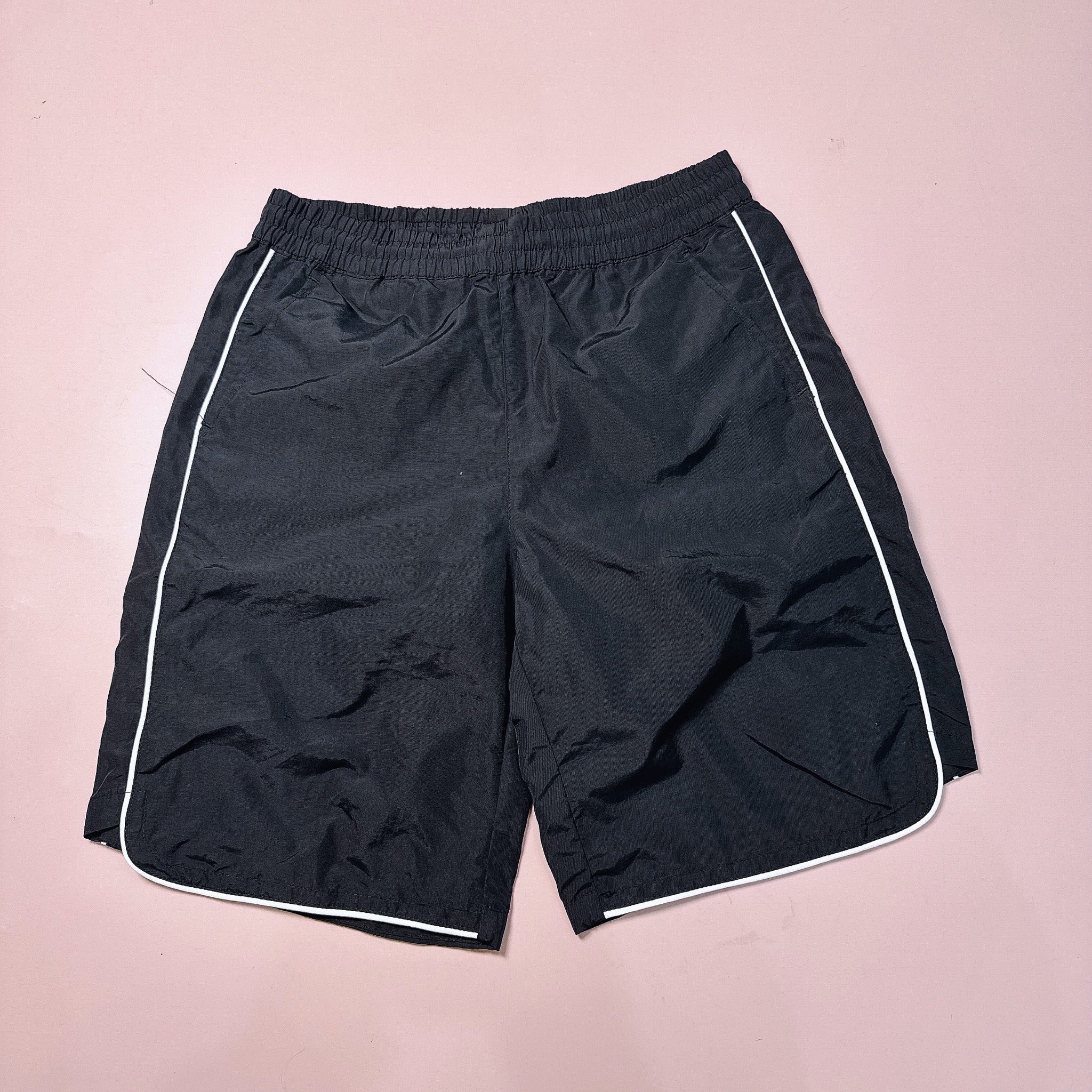 Quần gió đi biển F.i.l.a viền trắng 4 màu BT size 100 - 165