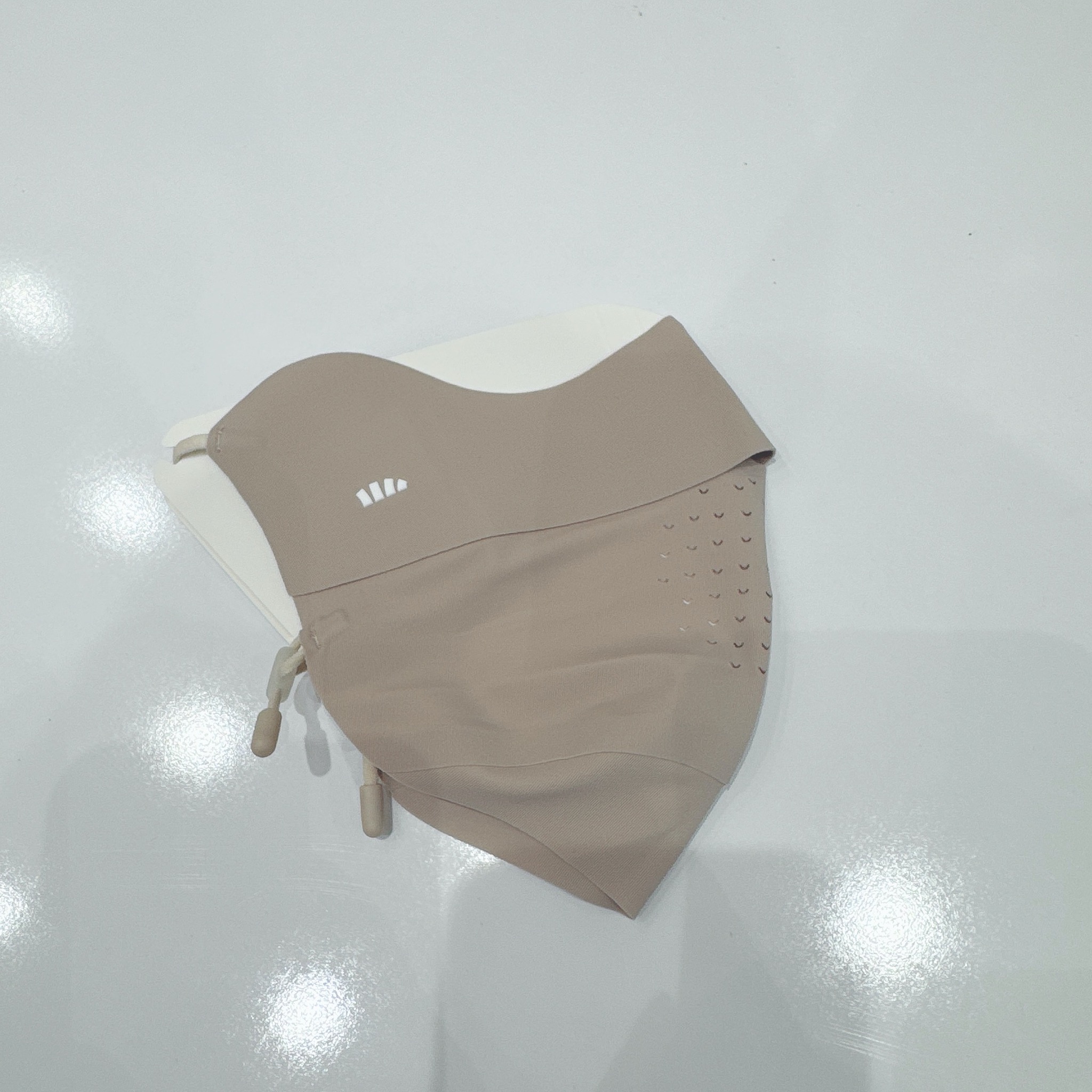 Khẩu trang chống nắng Beneunder +50UPF vải làm mát có lỗ thông hơi nhiều màu cho người lớn (túi bóng)